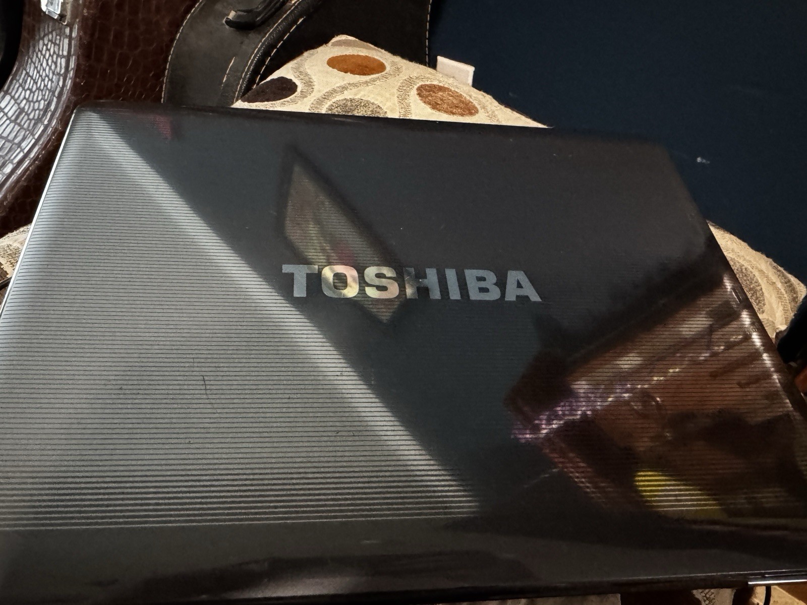 Toshiba Satellite A305-S6861 PSA-G4U-03M00P Core 2 Duo 4GB 300GB Win 7 PREM Copy