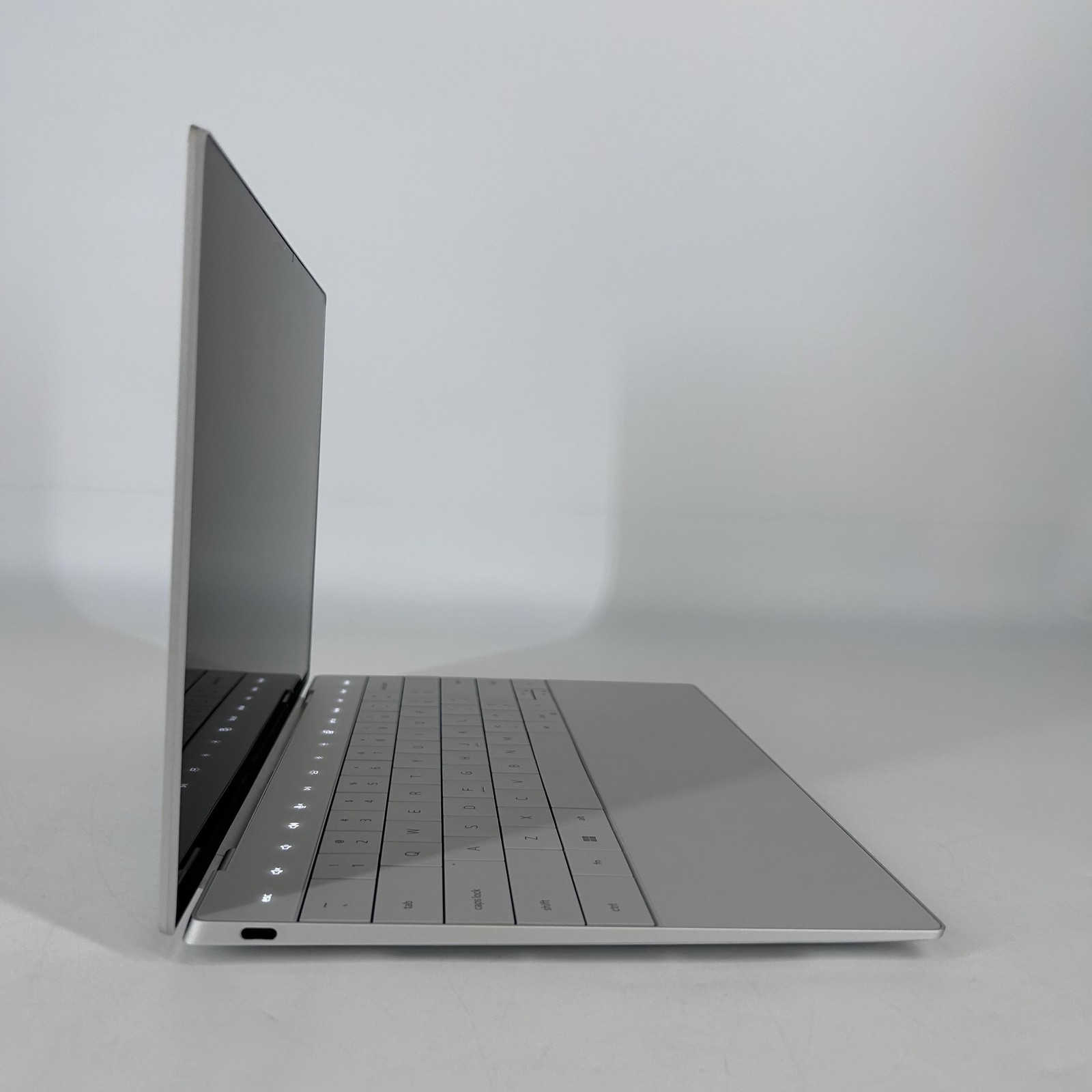 Dell XPS 13 Plus 9320 Silver UHD+ TOUCH 1.8GHz i7-1280P 16GB 512GB SSD Very Good