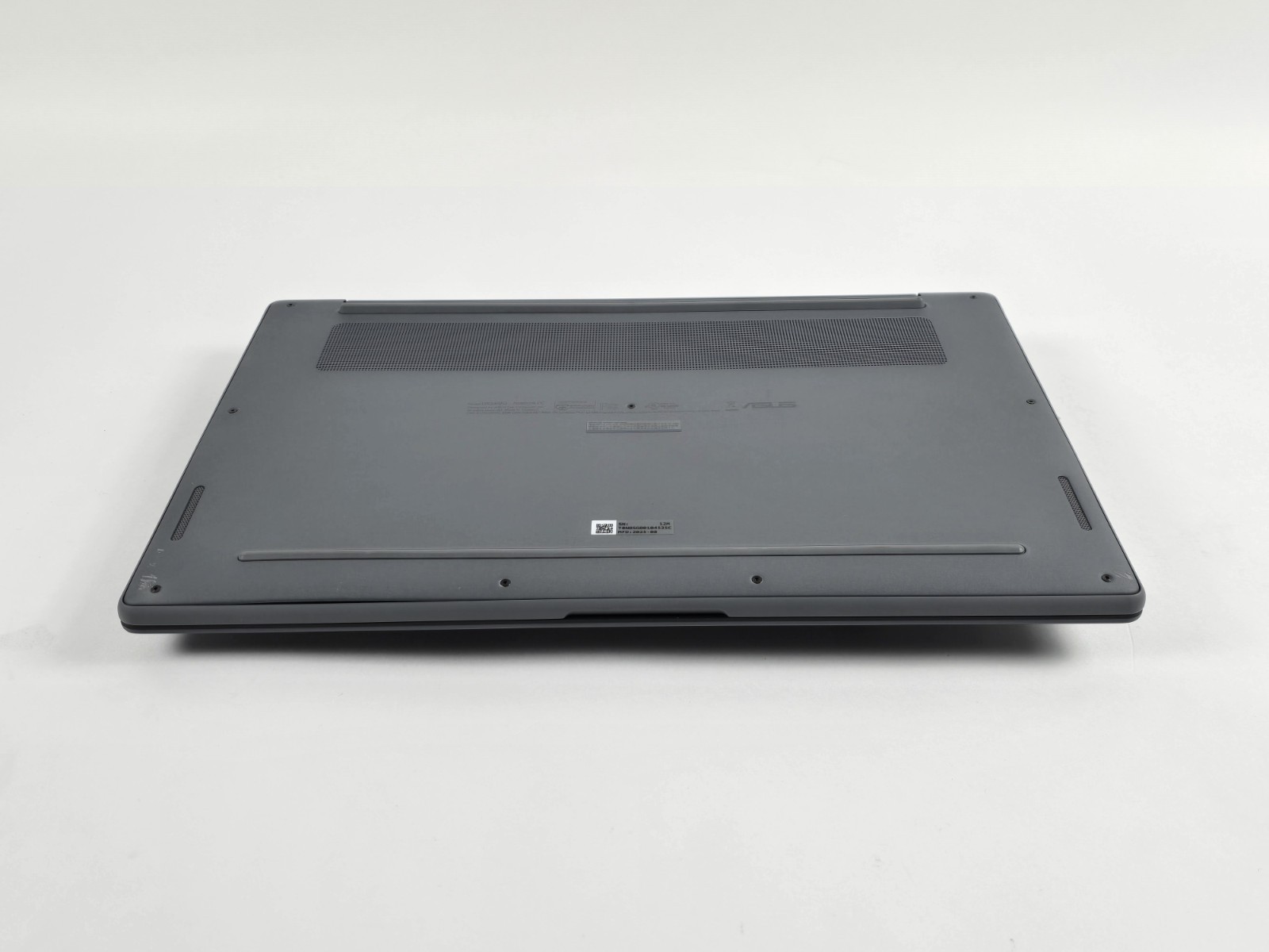 ASUS Zenbook A14 UX3407 14″ FHD+ OLED Snapdragon X 32GB 1TB SSD – Good