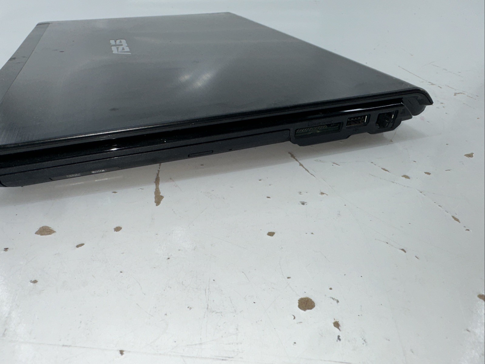 Asus UL80V UL80VT-A2 Laptop No Hard Drive 4Gb Ram No Charger Untested