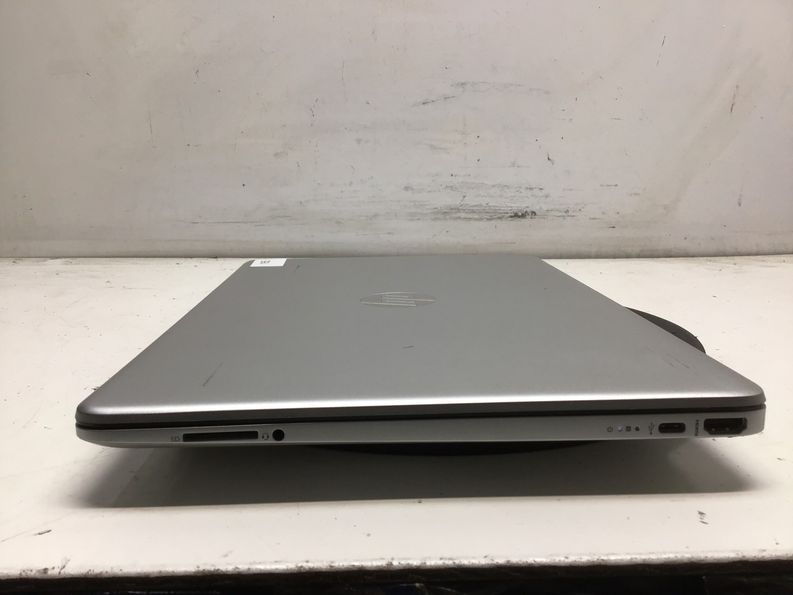 HP-15DY1059MS Intel Core i5-1035G1 12GB Ram 256GB SSD Windows 11
