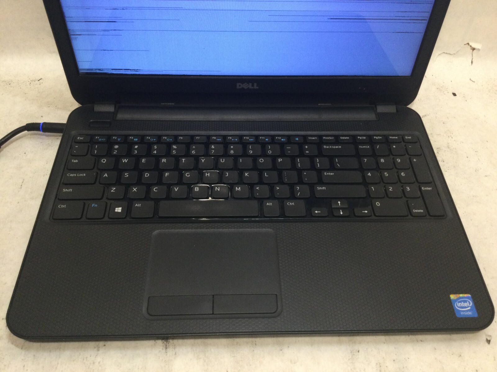 Dell Inspiron 15-3531 15.6” / Intel UNKNOWN SPECS / (CRACKED/MISSING PARTS!) -MR