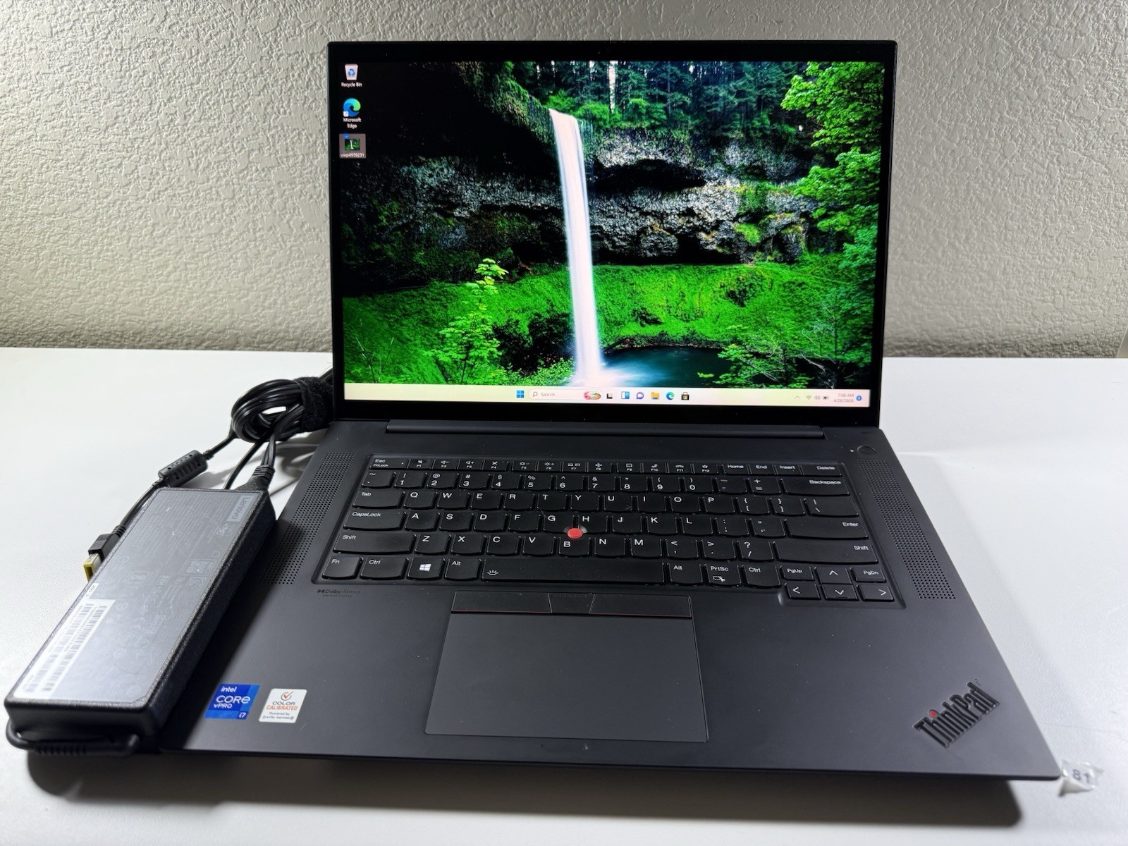 LENOVO THINKPAD P1 Gen 4 I7-11850H 512GB 16GB NVIDIA T1200 WIN11 4k TOUCH