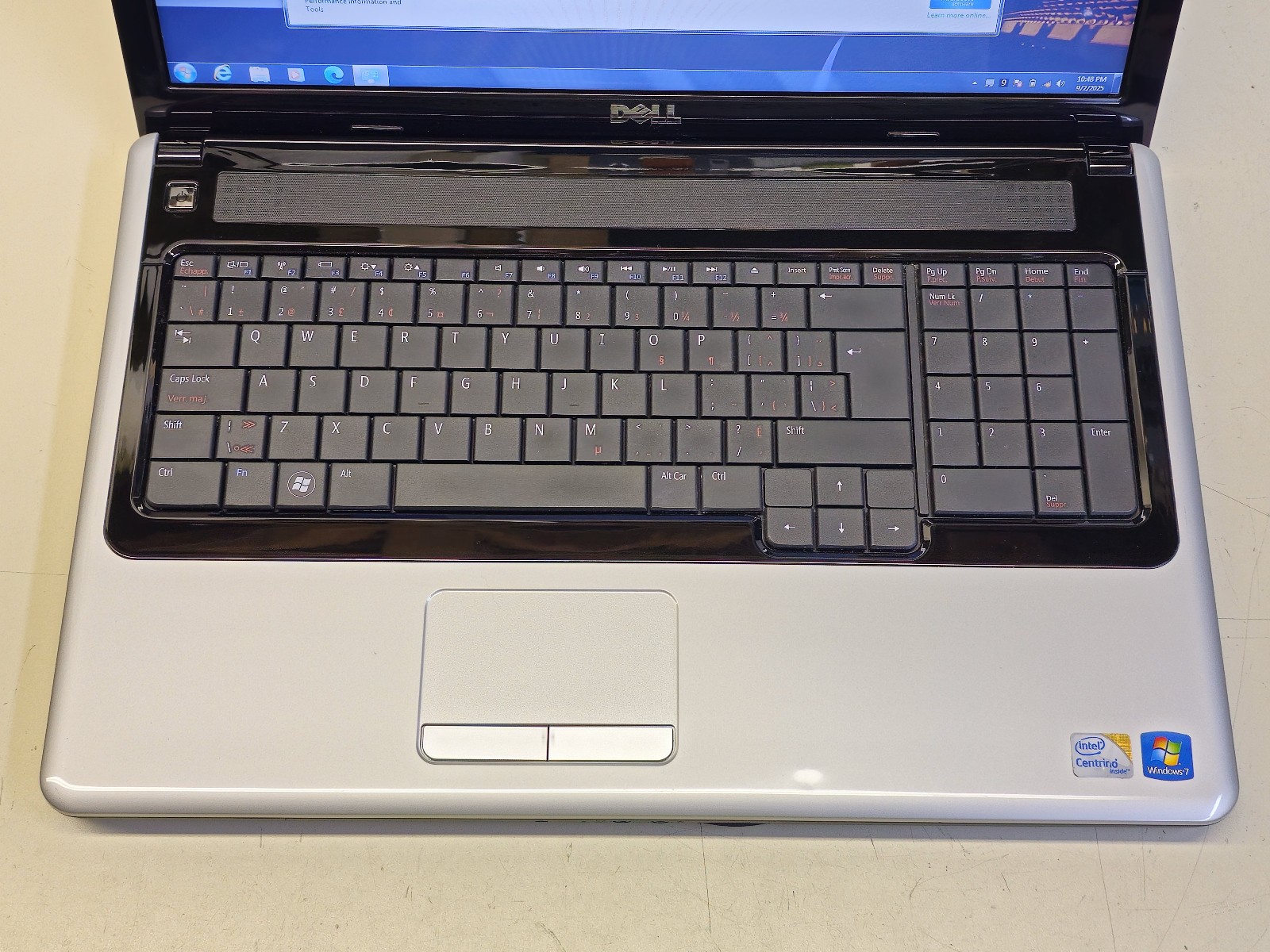 Dell Inspiron 1750 17.3″ Core2Duo T6600 + 4GB + 500GB + Windows 7 Home TESTED