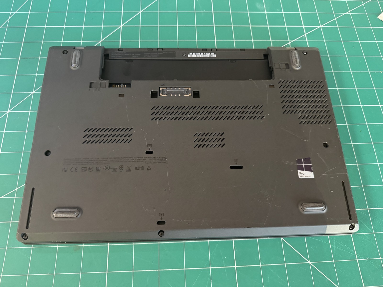Lenovo T450 14IN I5-5300U 2.3GHZ 8GB RAM (NO AC,HDD,SSD,CADDY)