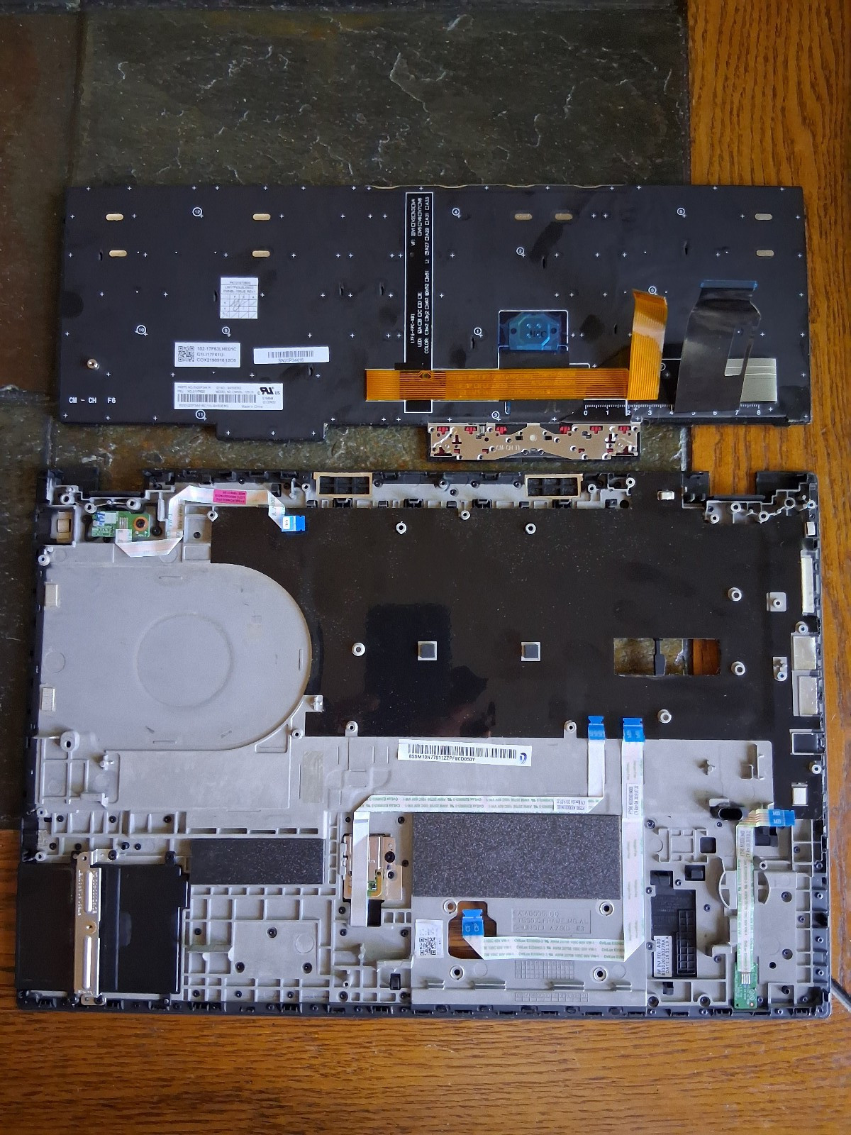 Lenovo ThinkPad T590 Palmrest, Keyboard + More