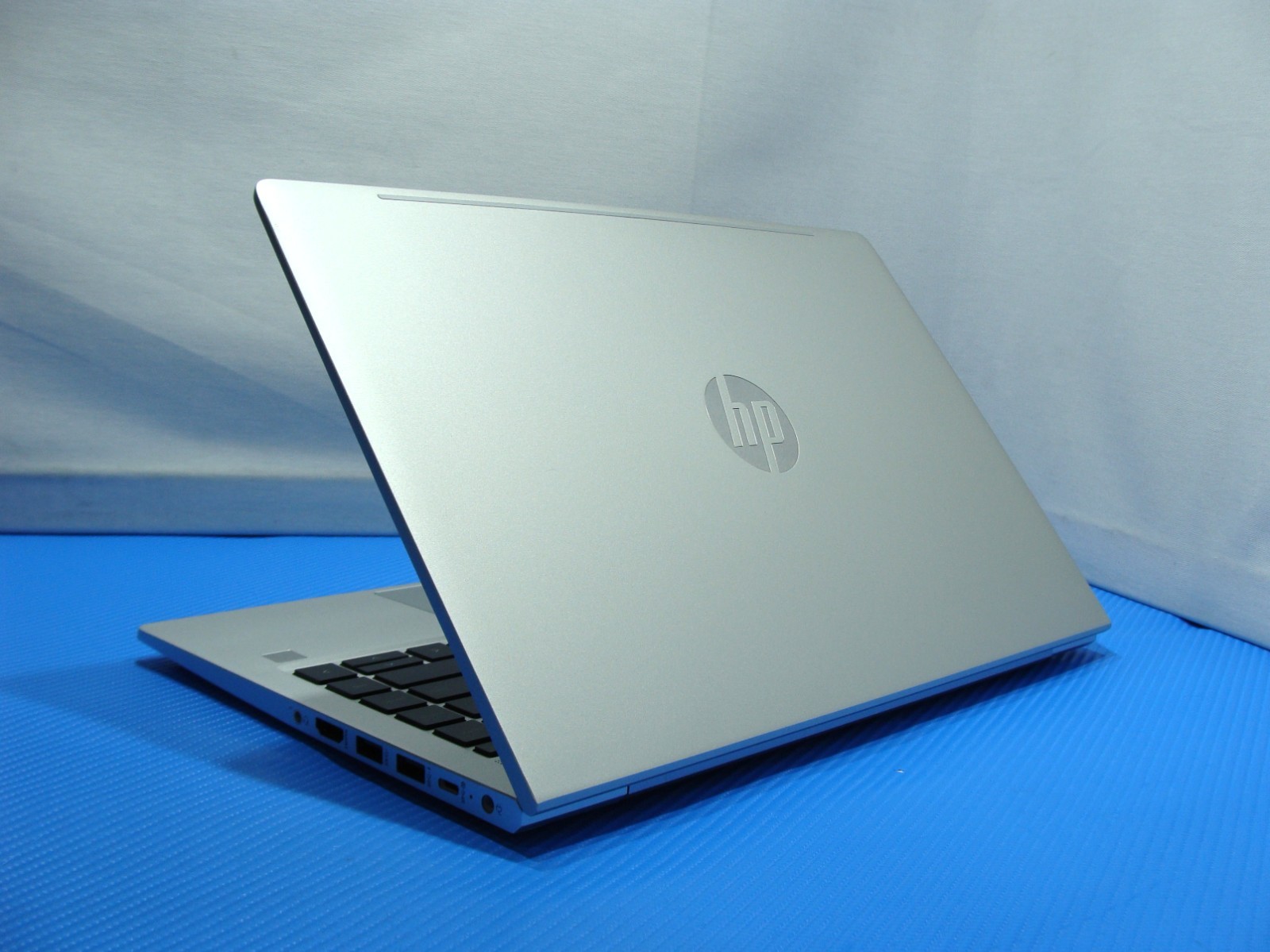 HP ProBook 445 G8 14″FHD AMD Ryzen 5 5600U 2.3GHZ 8GB 512GB SSD Win11P +Charger
