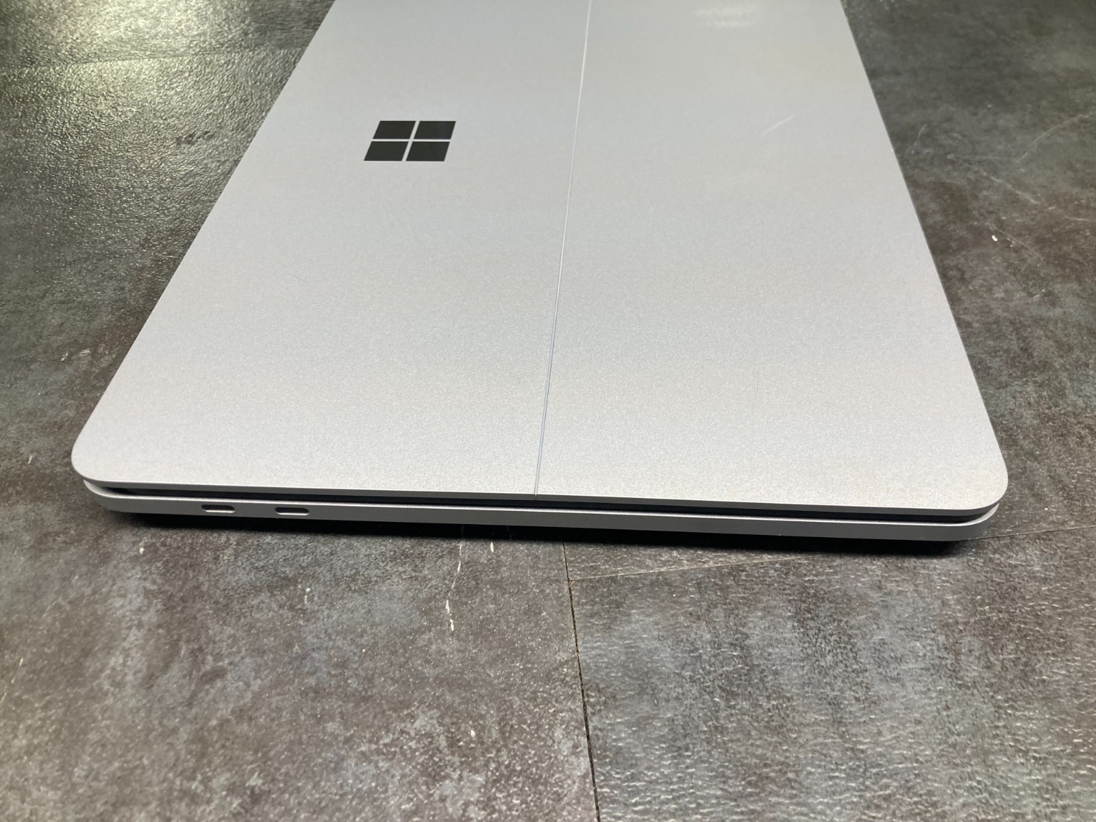 Microsoft Surface Laptop Studio 14.4” Touch Intel i5-11300H 16GB RAM 512GB SSD