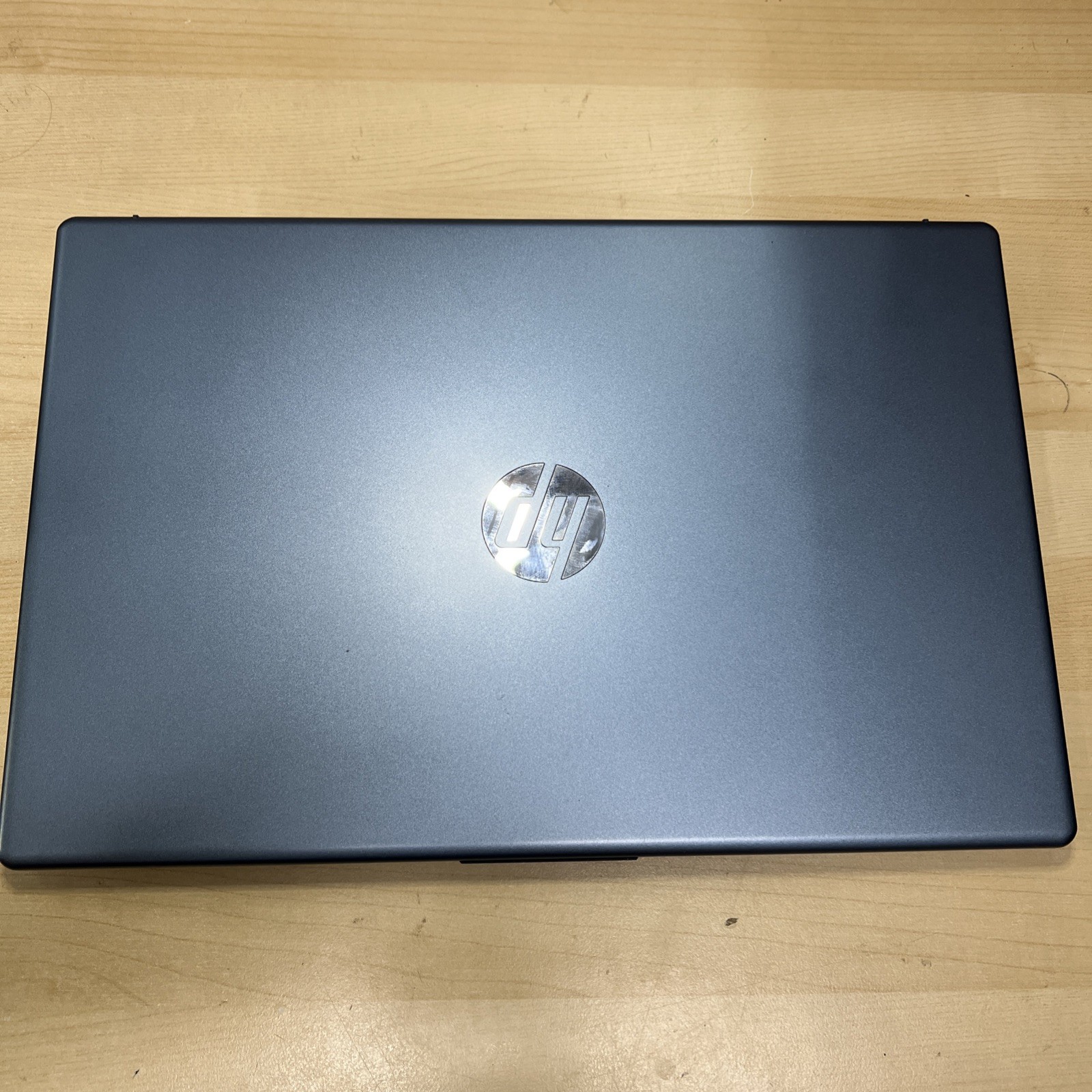 HP Laptop 15-fc0xxx 15.6” Ryzen 5 7520U 8GB Win 11 Home Silver Touchscreen