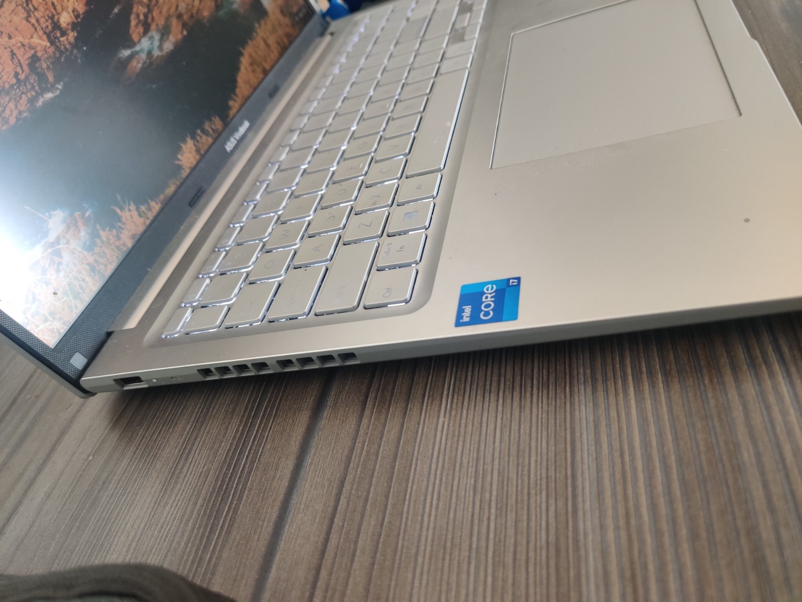 ASUS Vivobook 16 WUXGA Intel Core i7-1355U Laptop 16GB RAM 1TB SSD