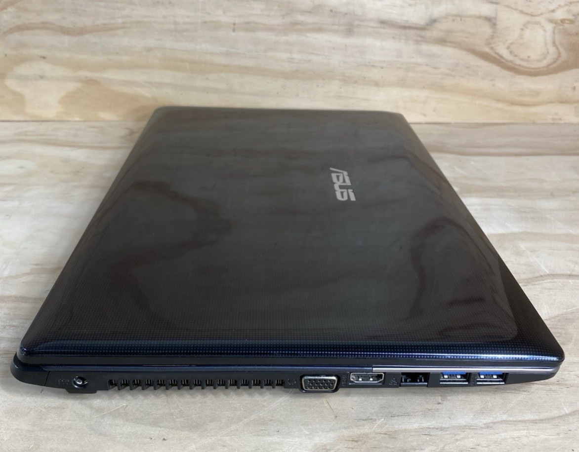 ASUS A55V Laptop Intel Core i5-3210M@2.5GHz/8 GB RAM/960 GB SSD/W11H/ Bad bat