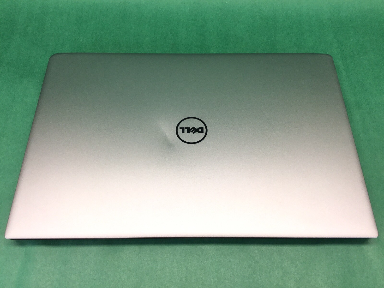 Dell XPS 13 9360 – 13” Laptop – POWERS ON – UNTESTED