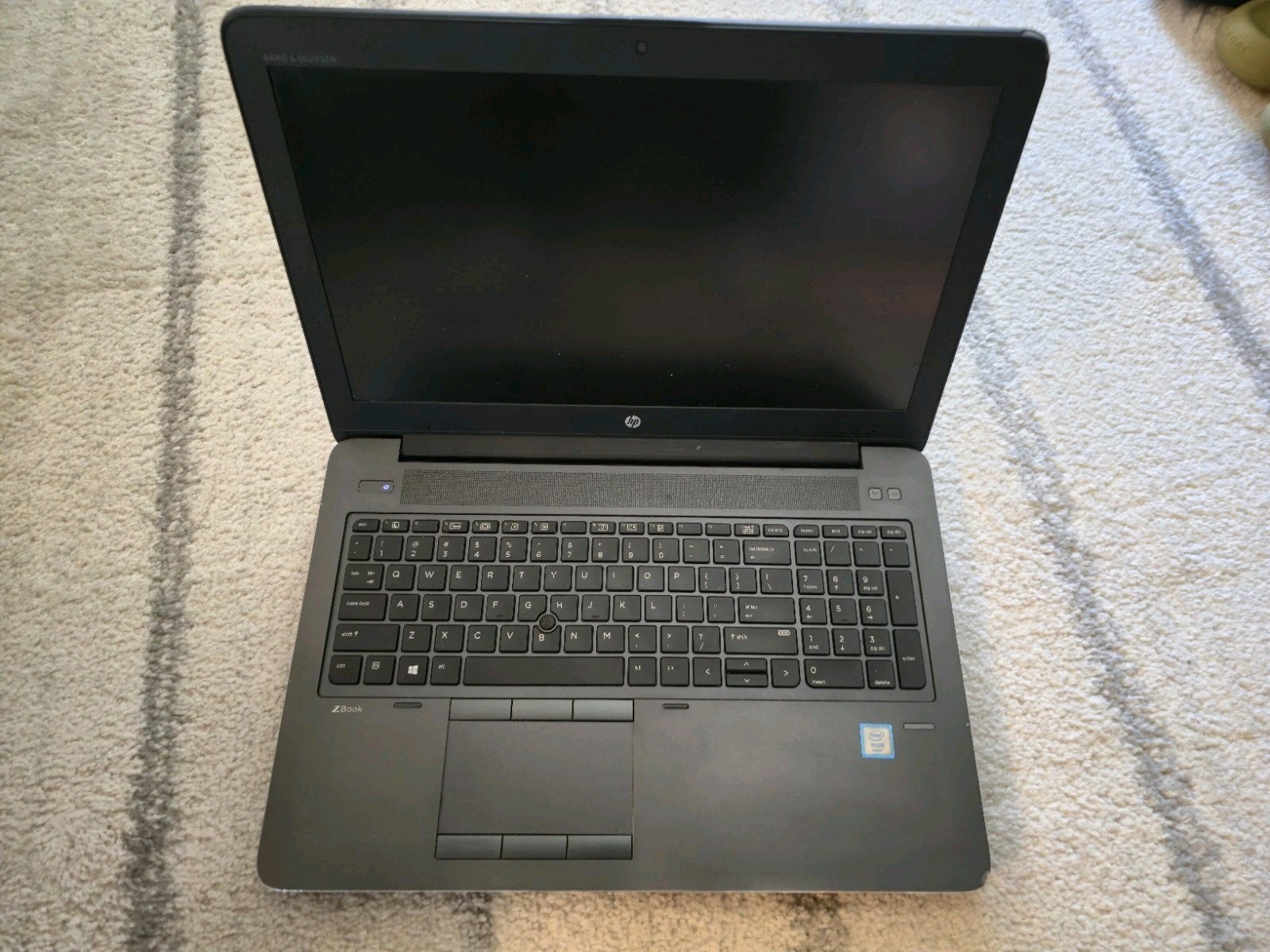 **READ** HP ZBook 15 G4 15.6″ Xeon E3-1505M v6 16GB RAM 512GB SSD Quadro M1200