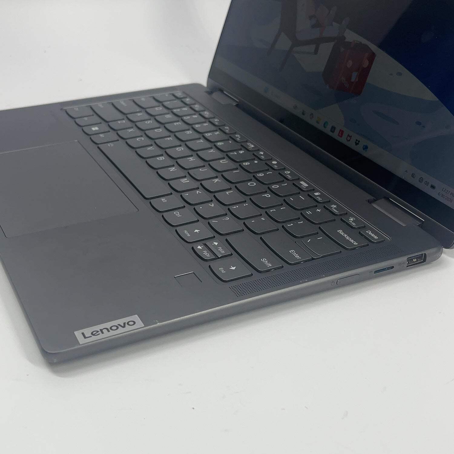 Lenovo Yoga 7 2-in-1 14IRL8 14″ i7-1355U 1.7GHz 16GB RAM 500GB SSD