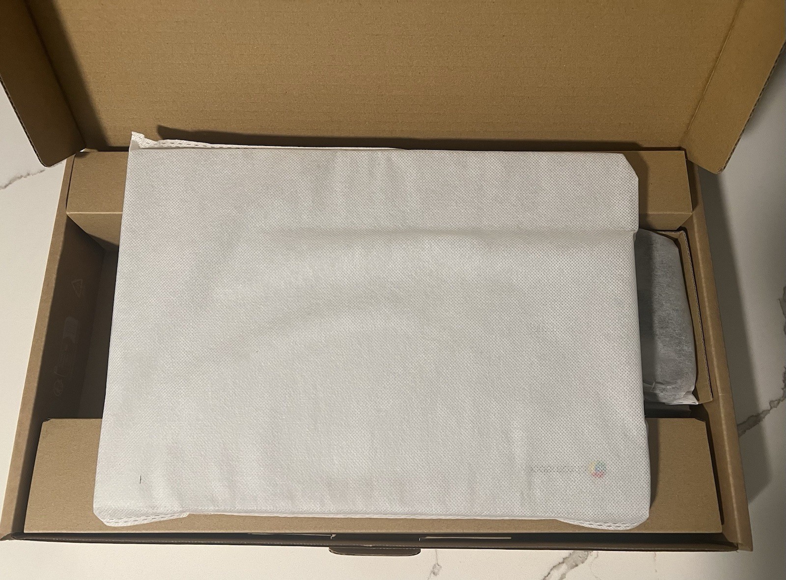 Samsung Galaxy Chromebook Go