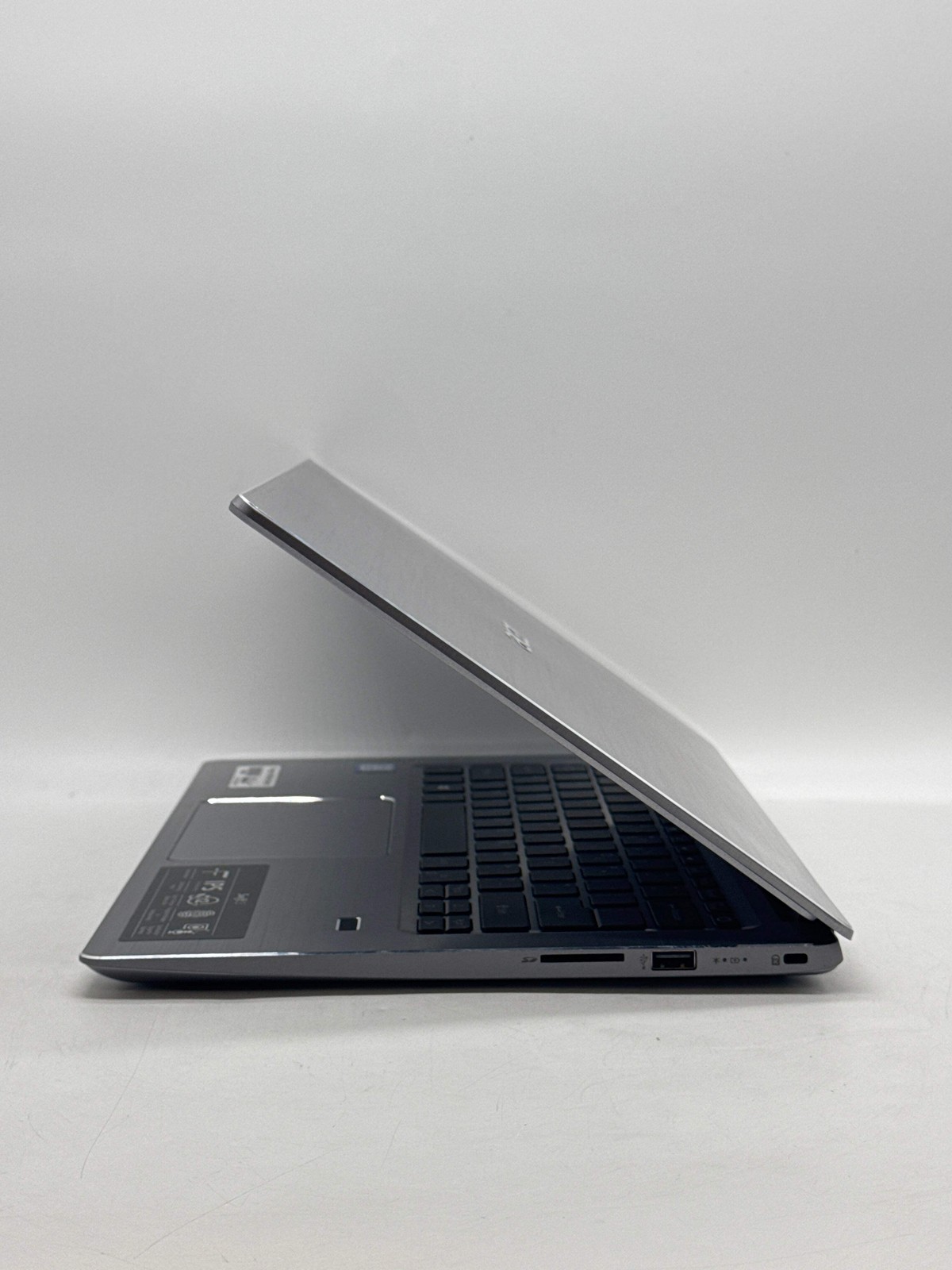 Acer Swift 3 SF314-54 14″ Core i5-8250U 8GB 256GB SSD No Power / bad battery