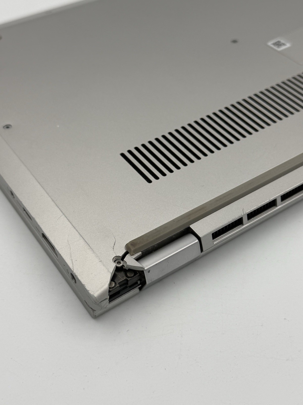 Lenovo IdeaPad C340 14” 14IML – Pentium 6405U/8GB RAM/512GB (READ DESC) 43C