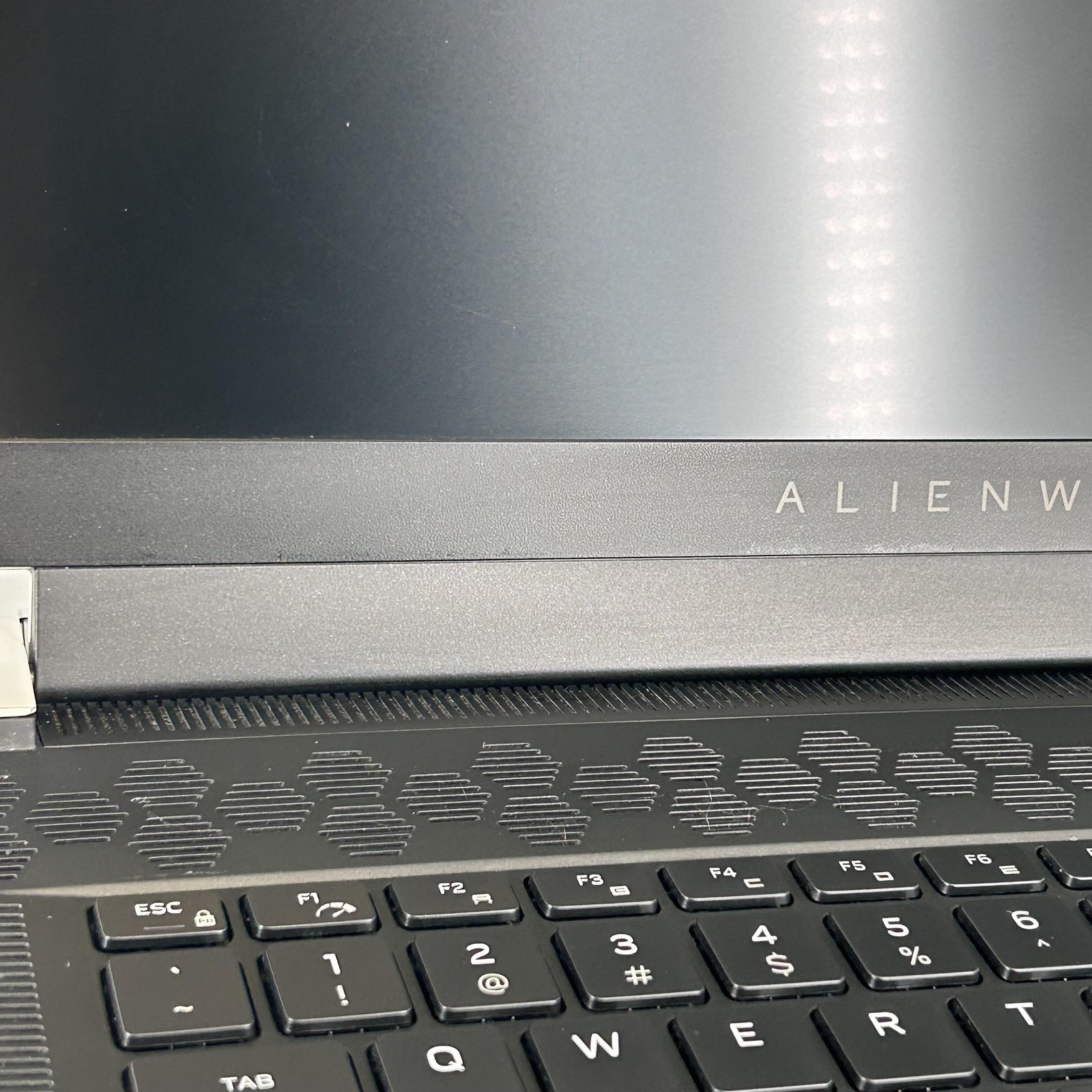 Dell Alienware X15 R2 165Hz FHD 2.3GHz i7-12700H 16GB 1TB RTX 3070 Ti FRAME GAP
