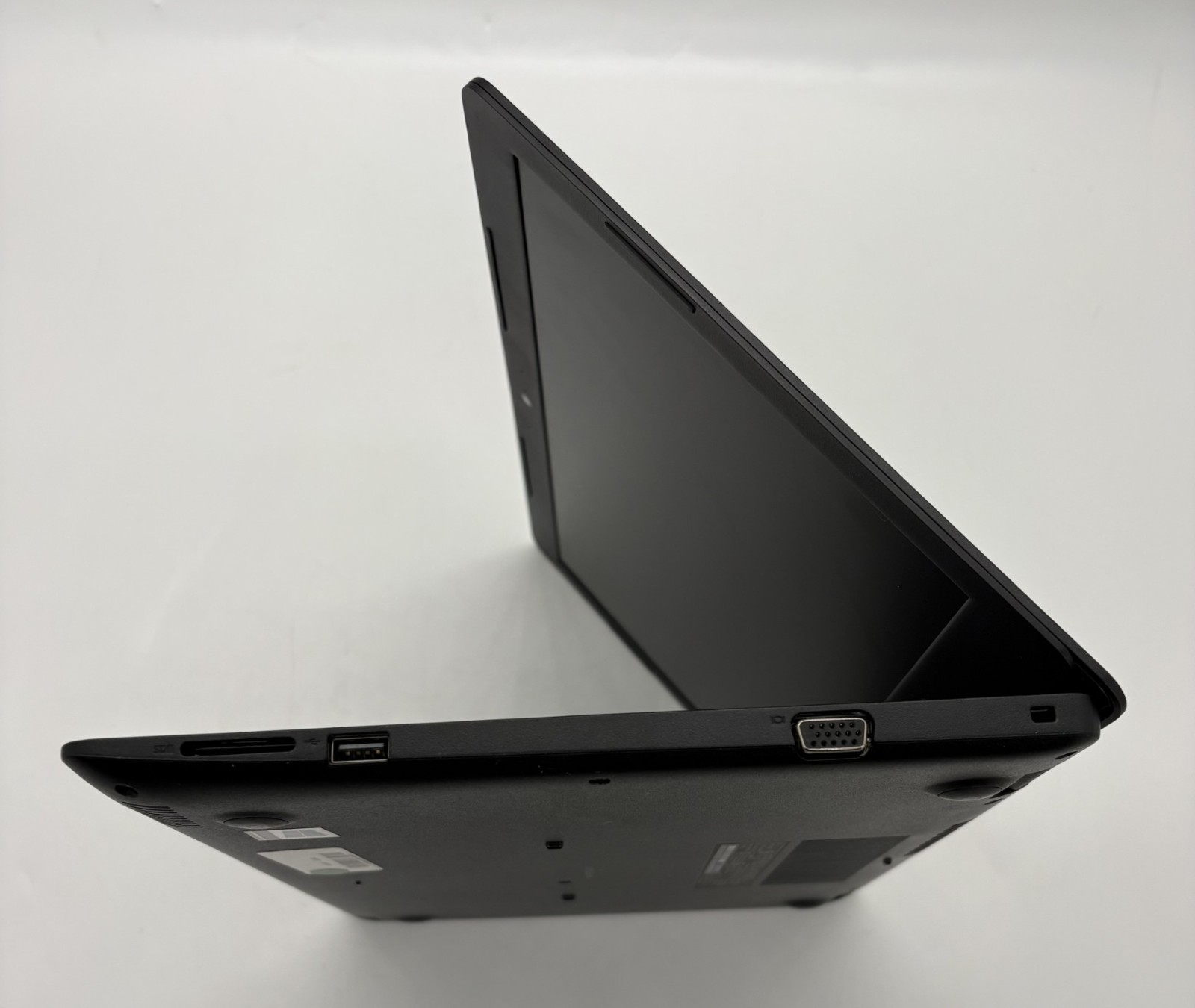 Dell Latitude 3490 14″ Intel i3-8130U 8GB RAM 256GB M.2 SSD 500GB HDD Windows11