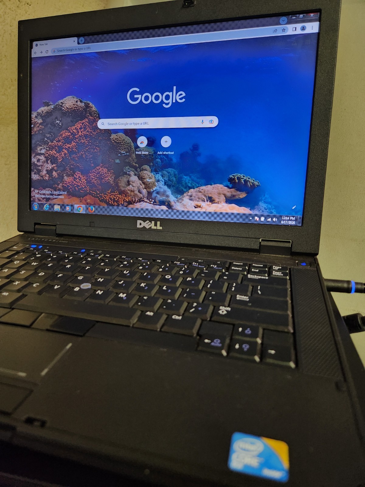 Dell Latitude E5400/C2D/2GB/120GB HD/Wi-Fi/ DVD/Win 7 Ultimate/Extended Battery