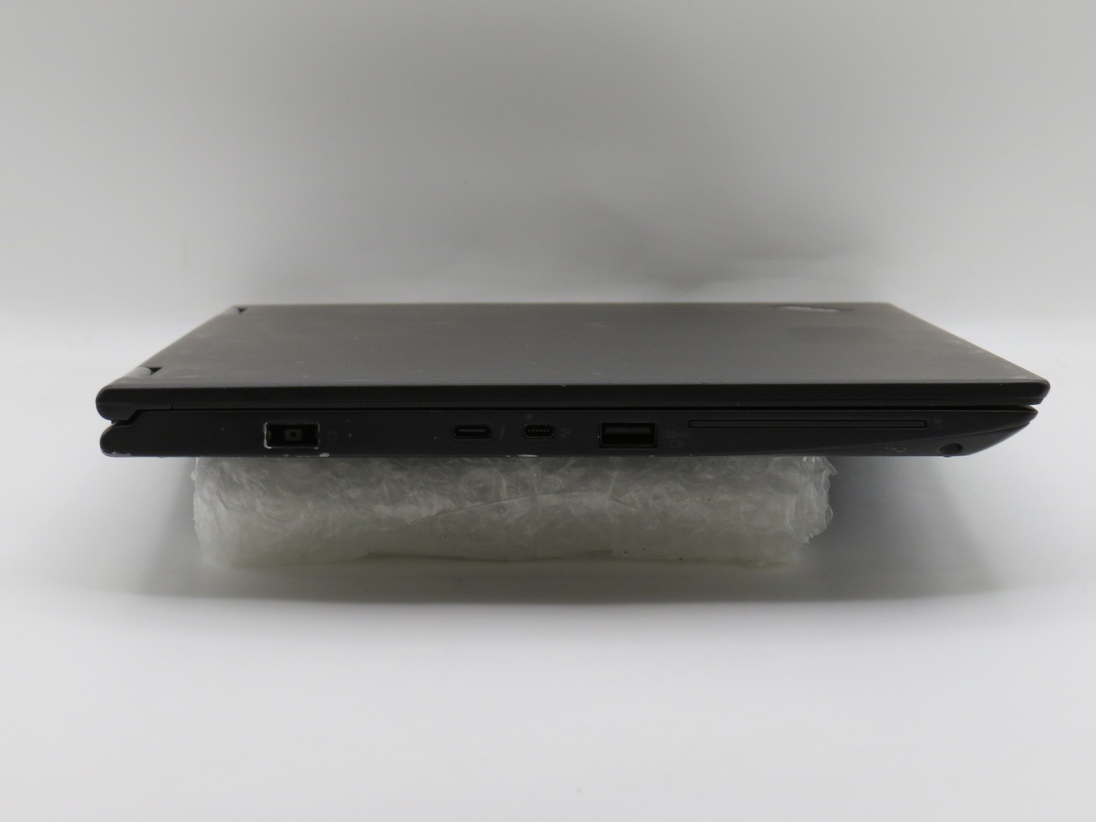 Lenovo ThinkPad X380 Yoga i5-8250U @ 1.8GHz 8GB DDR4 13″ Touch No HDD/OS/Battery