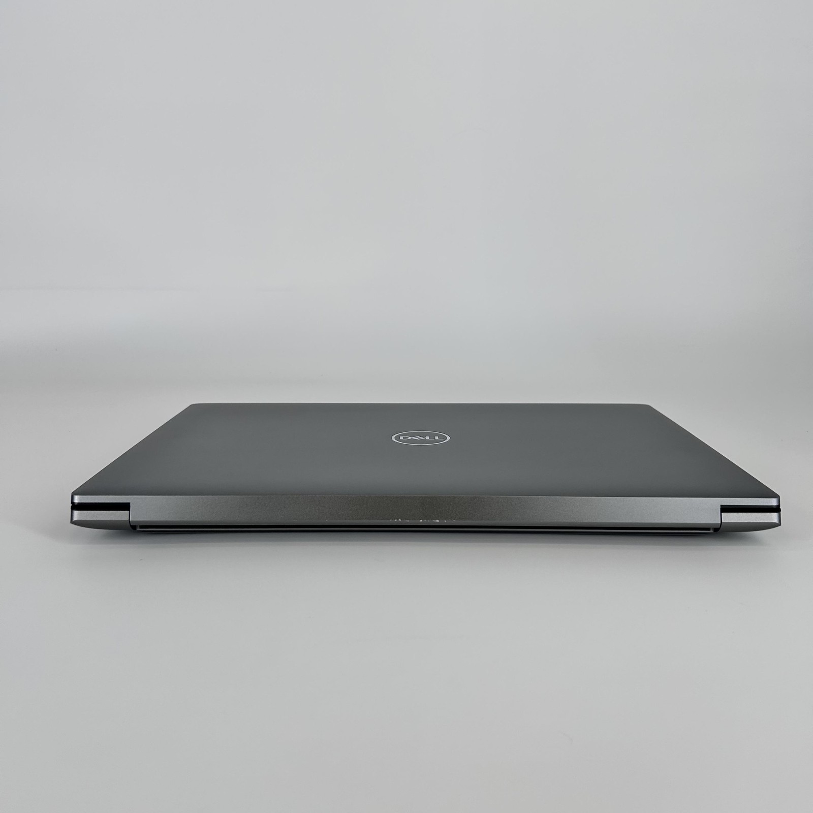 Dell Precision 5680 16 FHD 2.6 GHz i9-13900H 32GB 1TB SSD RTX 2000 Ada Very Good