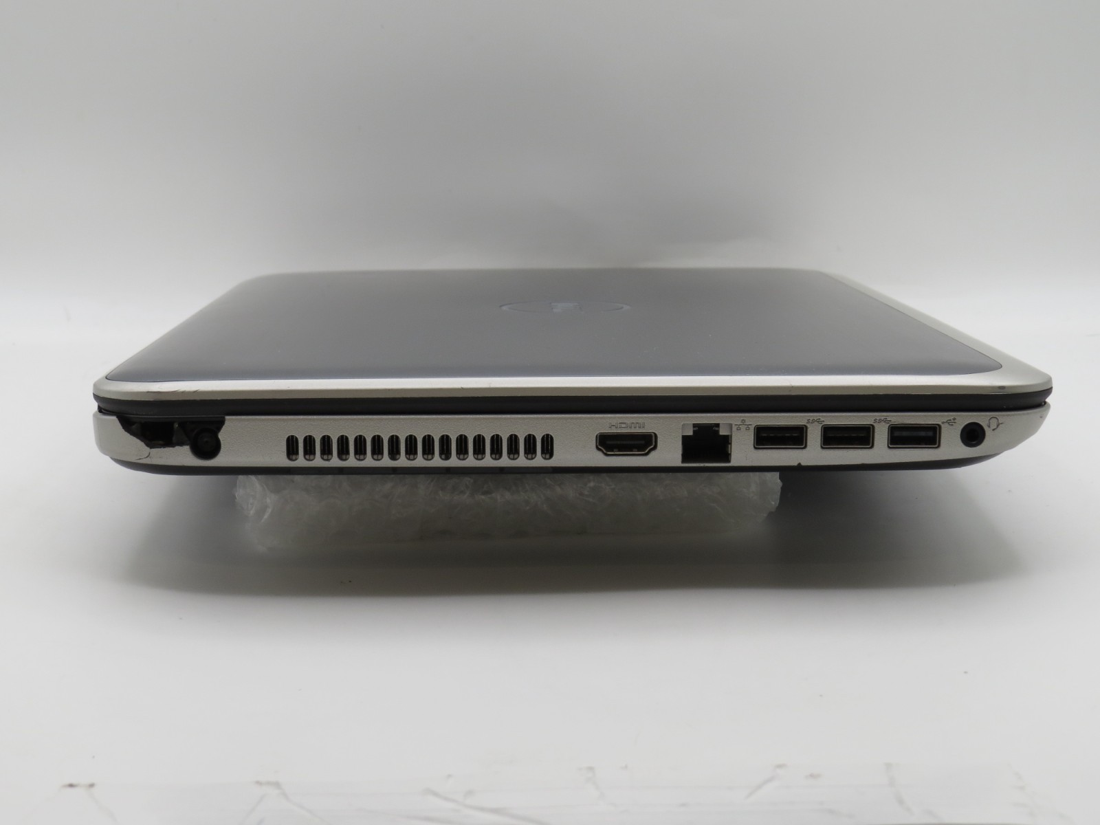 Dell Inspiron 15R 5537 | i5-4200U@1.8GHz | 8GB DDR3 | 256GB SSD | 15.6″ | No OS