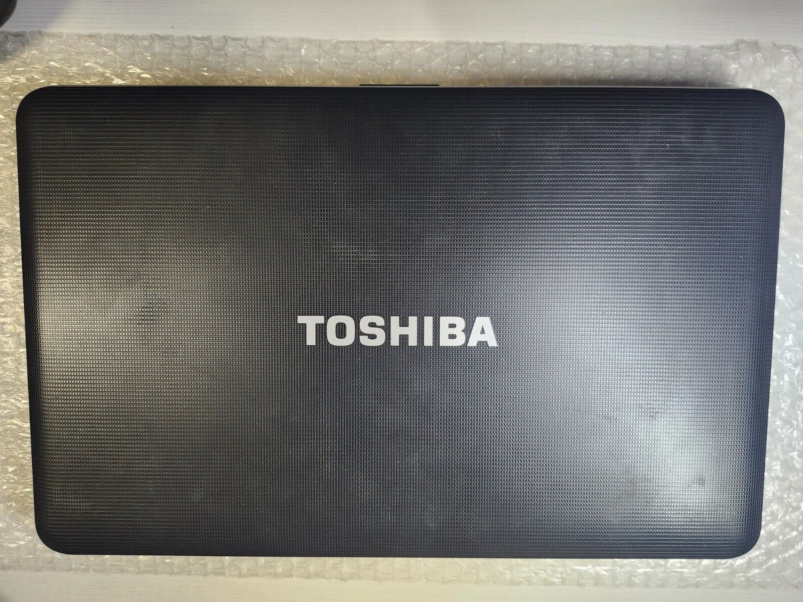 Toshiba Satellite C855D-S5229 AMD E1-1200 1.40GHz 4GB RAM 240GB SSD