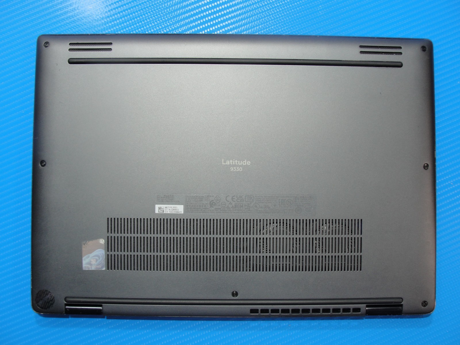 Dell Latitude 9330 13.3″QHD+ Touch Core i7-1260U 1.1GHz 16GB RAM 256GB SSD +PA