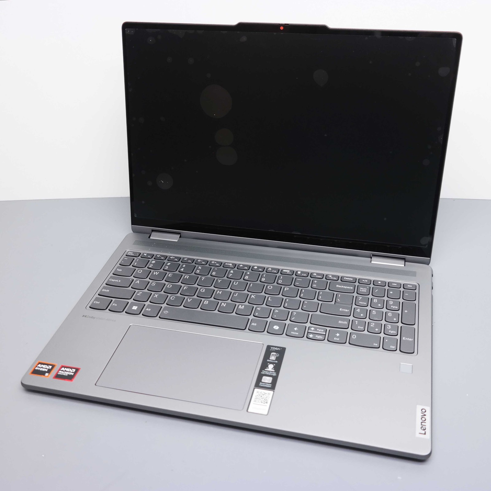 Lenovo Yoga 7 16″ AMD Ryzen 5 8640HS 8GB 512GB SSD