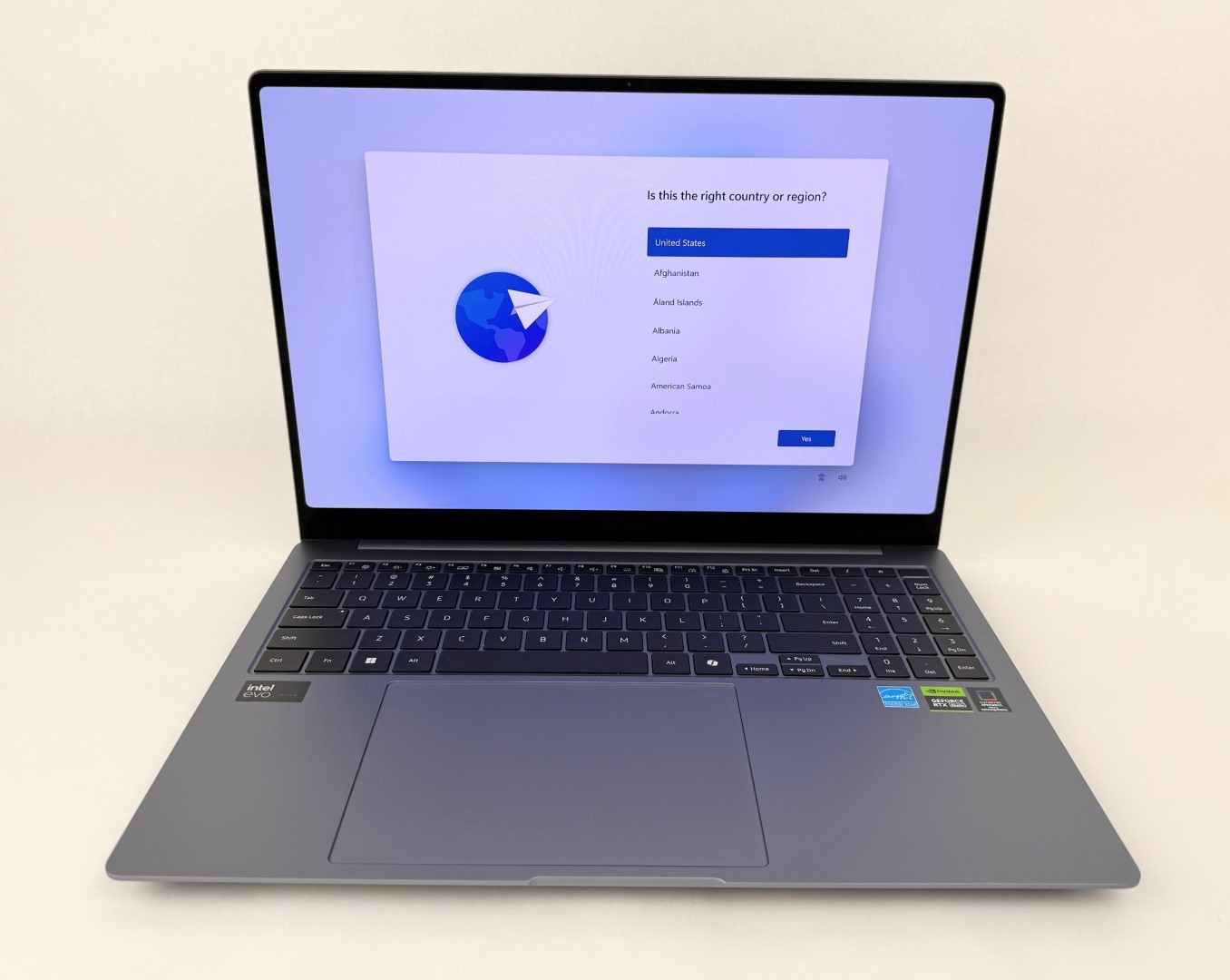 Samsung Galaxy Book4 Ultra 16″ 2880×1800 Ultra 7 155H 16GB 1TB RTX 4050 W11H