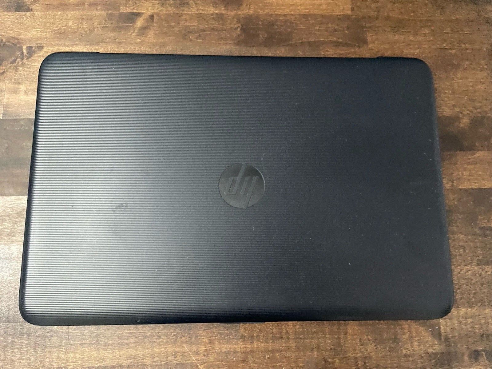 HP 15-BA061DX LAPTOP 15.6 IN AMD QUAD CORE 4GB RAM No HD W/ AC ADAPTER
