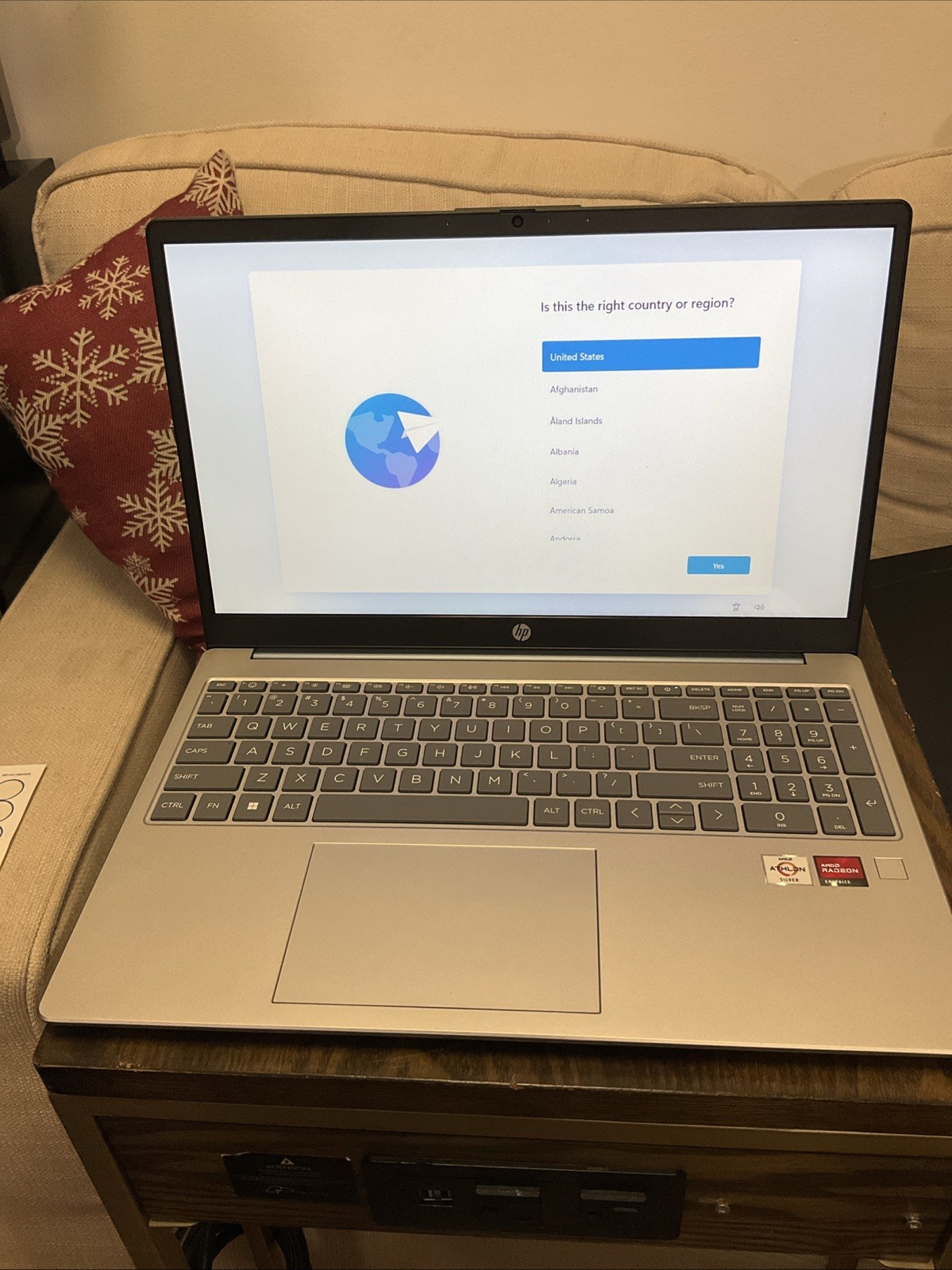 hp laptop 15-fc0xxx Amd Athlon Silver 7120U, 4GB RAM, 128gb Ssd, E194.