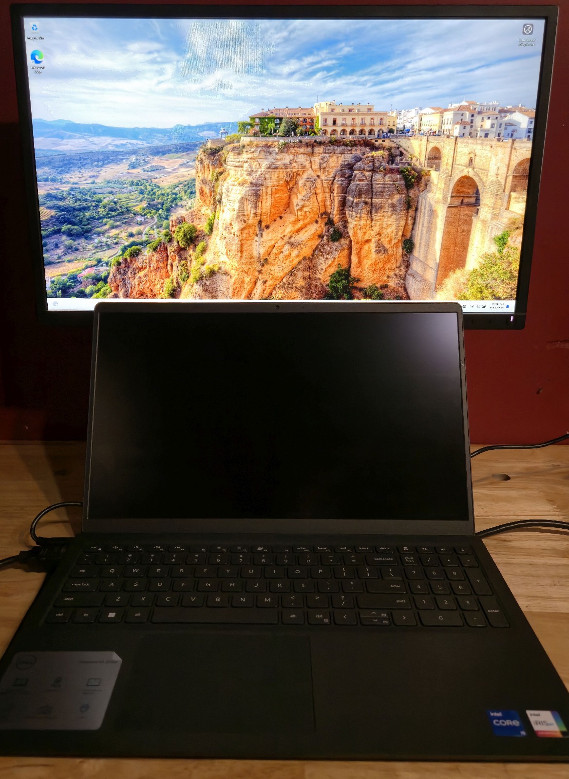 Inspiron 15 3511: i5‑1135G7, 16GB RAM, 256GB SSD, 1TB HDD, LCD Failure