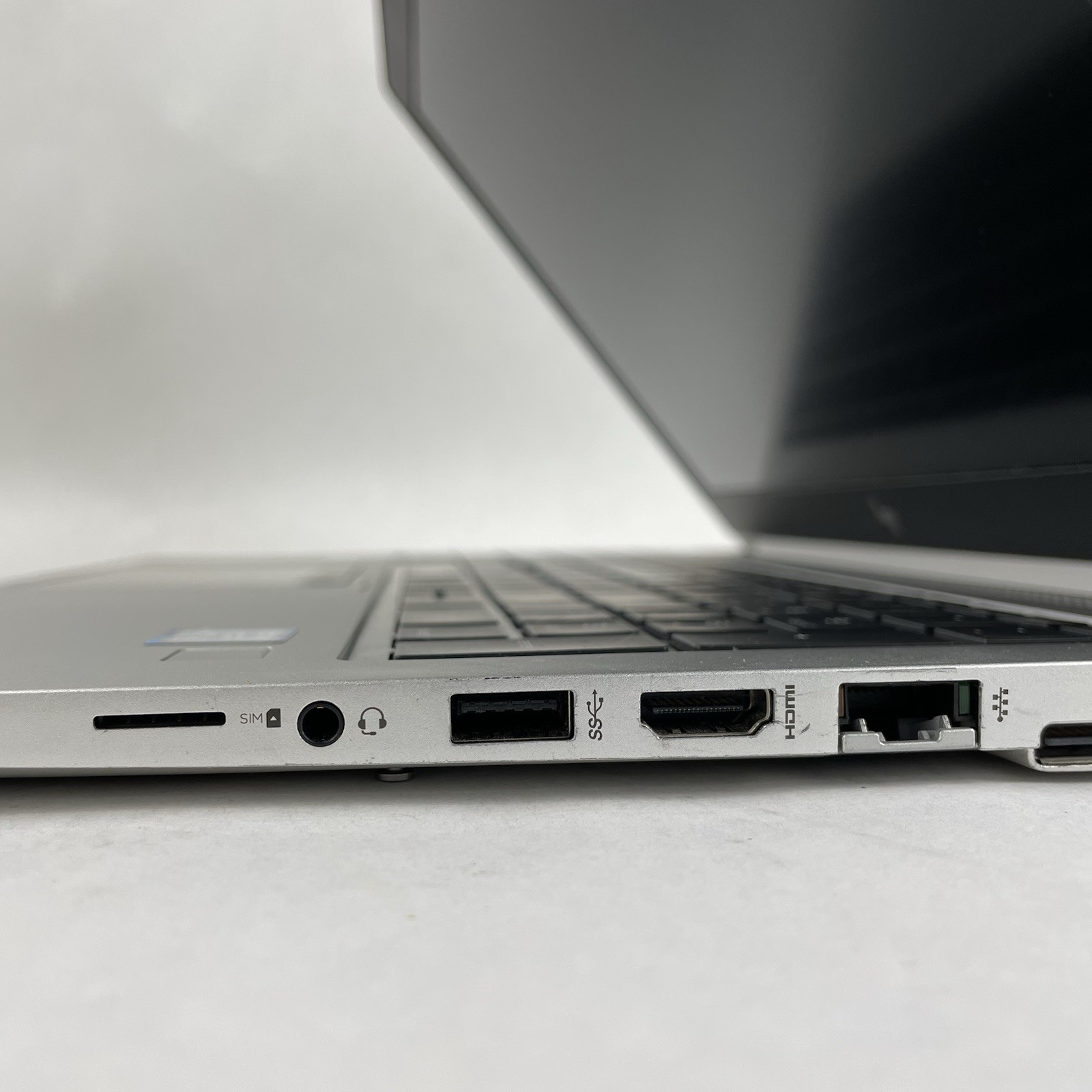 HP EliteBook 850 G6 15.6″ i5-8365U 1.60 GHz 8 GB RAM No SSD/OS/AC – Dents