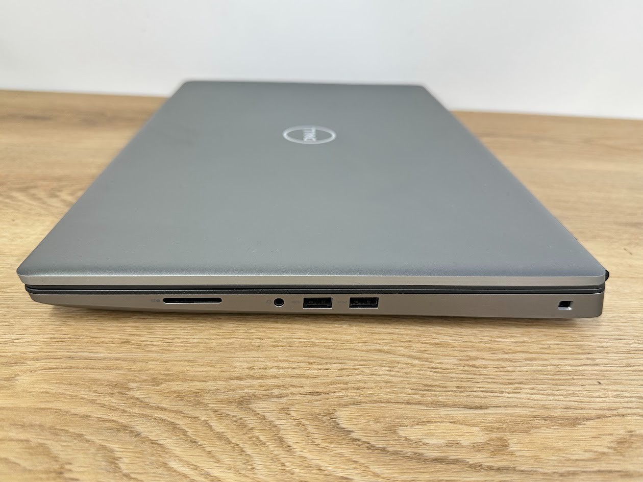 Dell Precision 7760, Core i7 11850H 32GB DDR4, Intel UHD, 512GB SSD, 2021, 17.2′