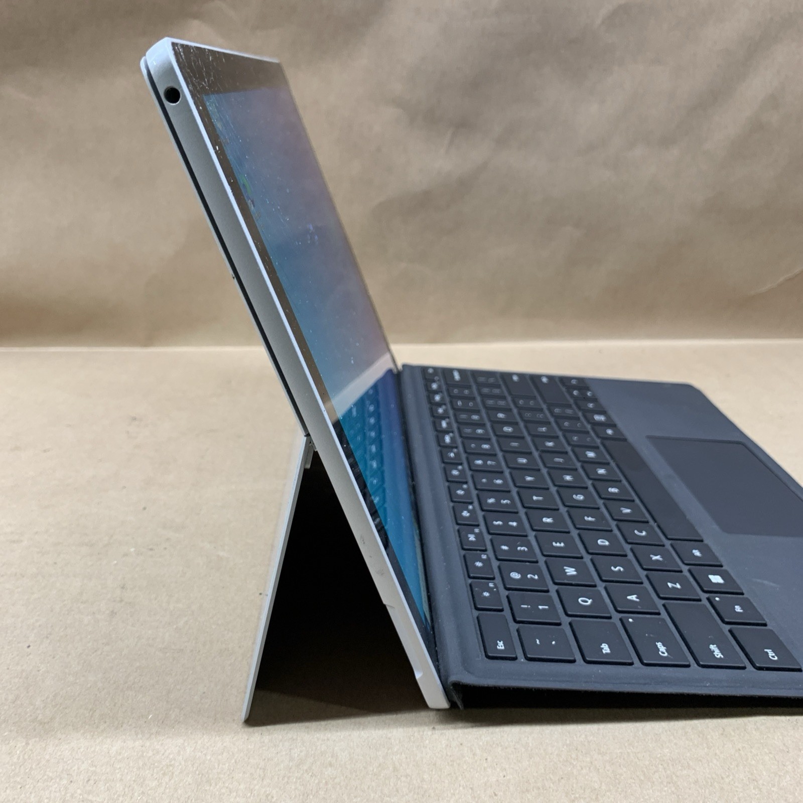 Microsoft Surface Pro 5 1807, Core i5-7300U @ 2.3GHz, 8GB RAM, 256GB SSD, W10P