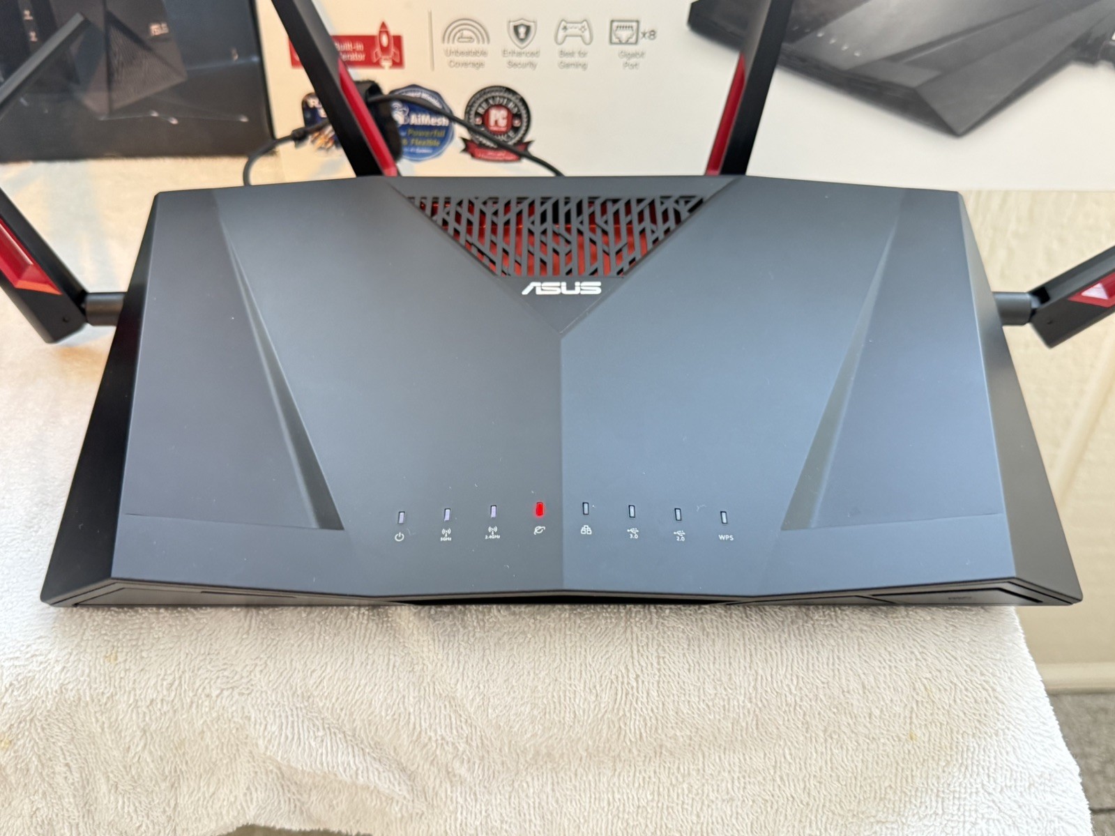 Asus RT-AC 88U WiFi Router/ Asus RP-AC 1900 WiFi Range Expander/ Motorola Modem