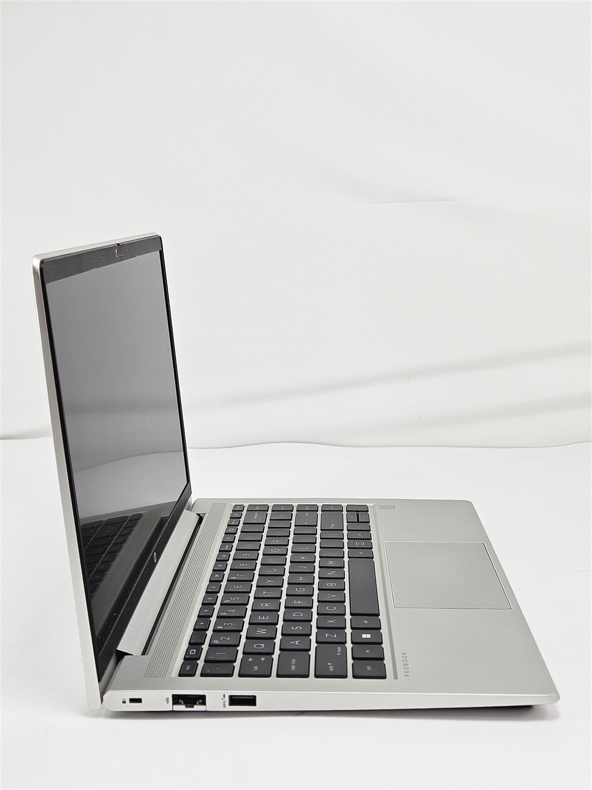 HP ProBook 445 G9 14″ Ryzen 5 5625U 16GB 512GB NVMe AMD Radeon