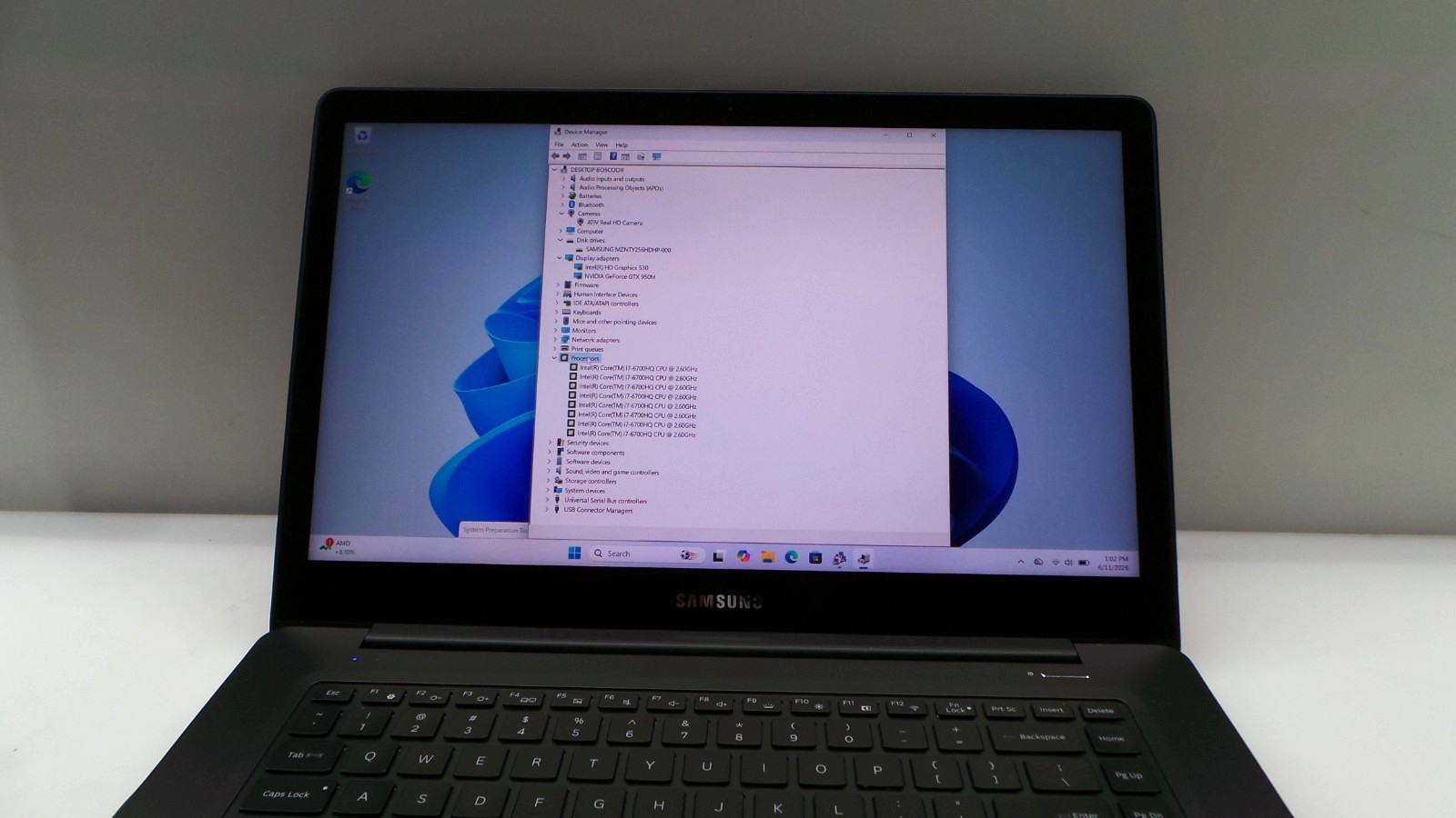 Samsung Notebook NP940Z5L | 15.6″ | i7-6700HQ | 8GB 256GB SSD | Touchscreen