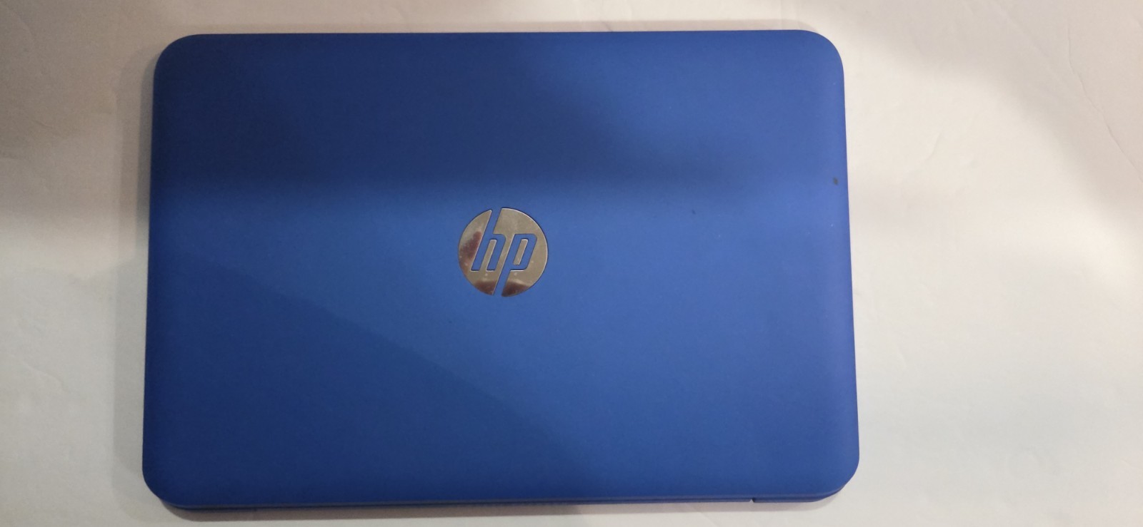 HP Stream 11-d010wm 11.6 inch Notebook Intel Celeron Windows 8.1 Blue Ultra