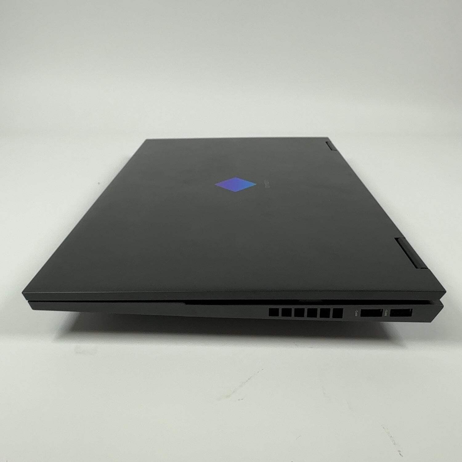 HP Omen 16-C0020CA 16″ Ryzen 7 5800H 1.8GHz 16GB RAM 1TB SSD AMD Radeon RX 6600M