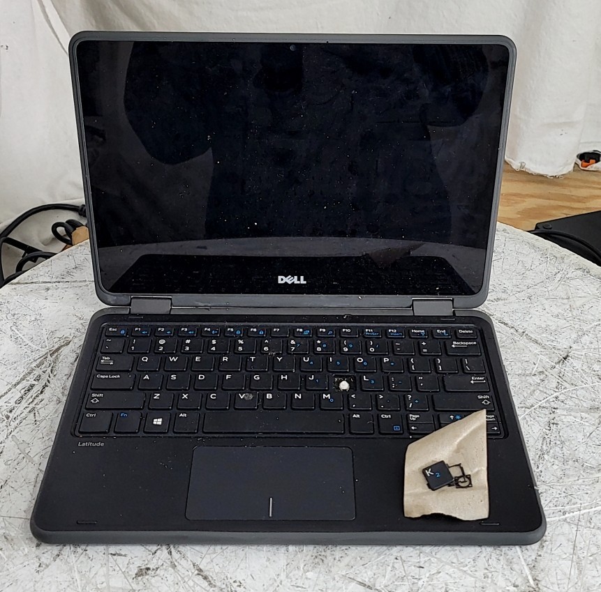 DELL LATITUDE 3189 P26T Laptop PENTIUM N4200 4GB 128GB SEE NOTES