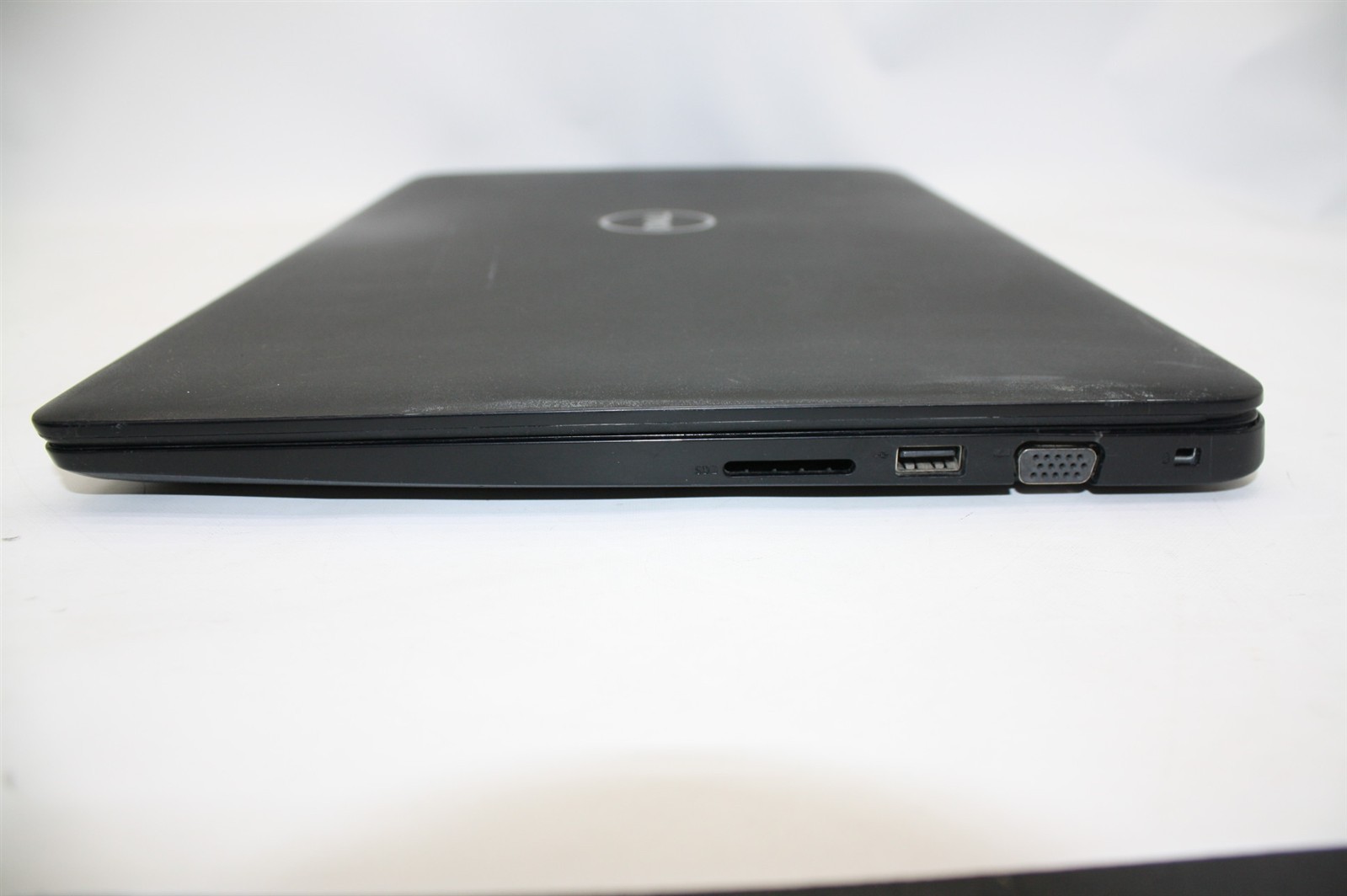 15.6″Dell Latitude 3500 Laptop i5-8265U 1.60GHz RAM 8GB HDD 500GB/Charger inc