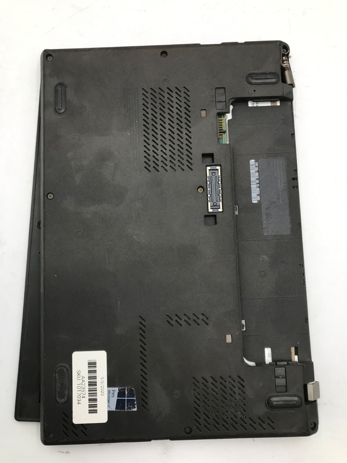 Lenovo ThinkPad X240 12″ Intel Core i5-4th Gen – NO POWER/BAD HINGE -MZ
