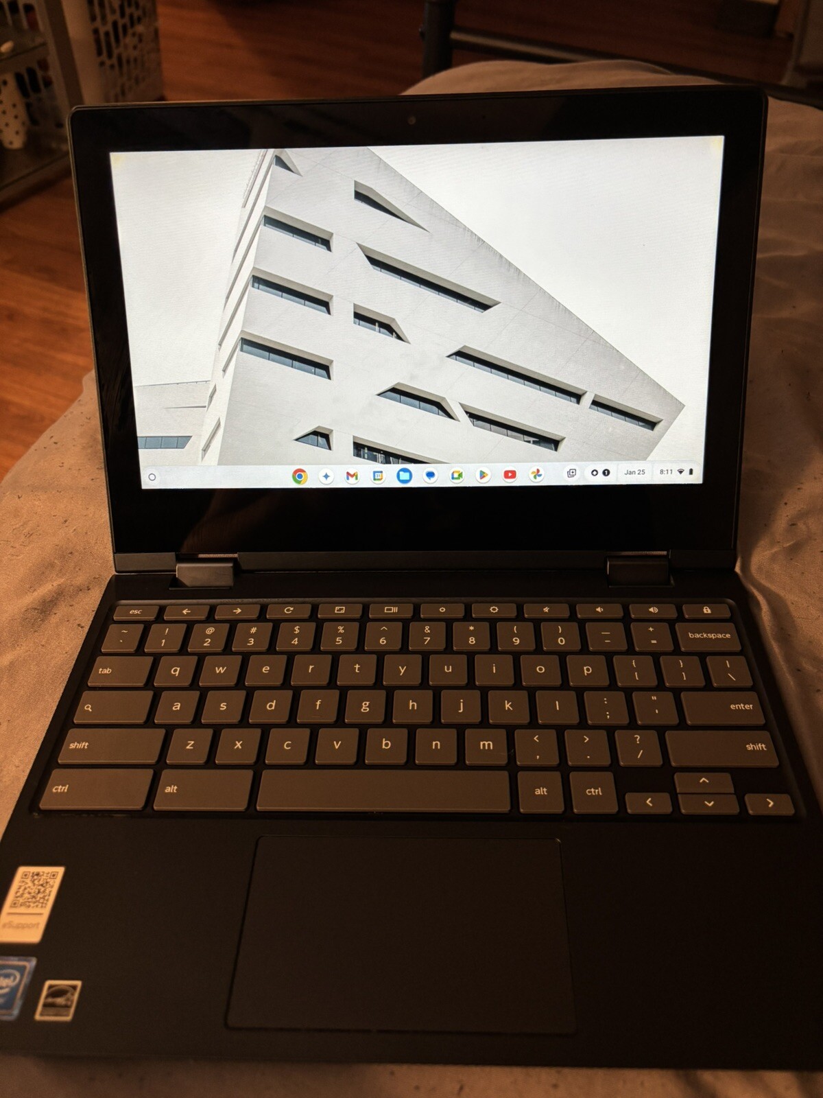 Lenovo ThinkPad E570 15.6″ (256GB SSD, Intel Core i5-7200U, 8GB RAM) Laptop -…