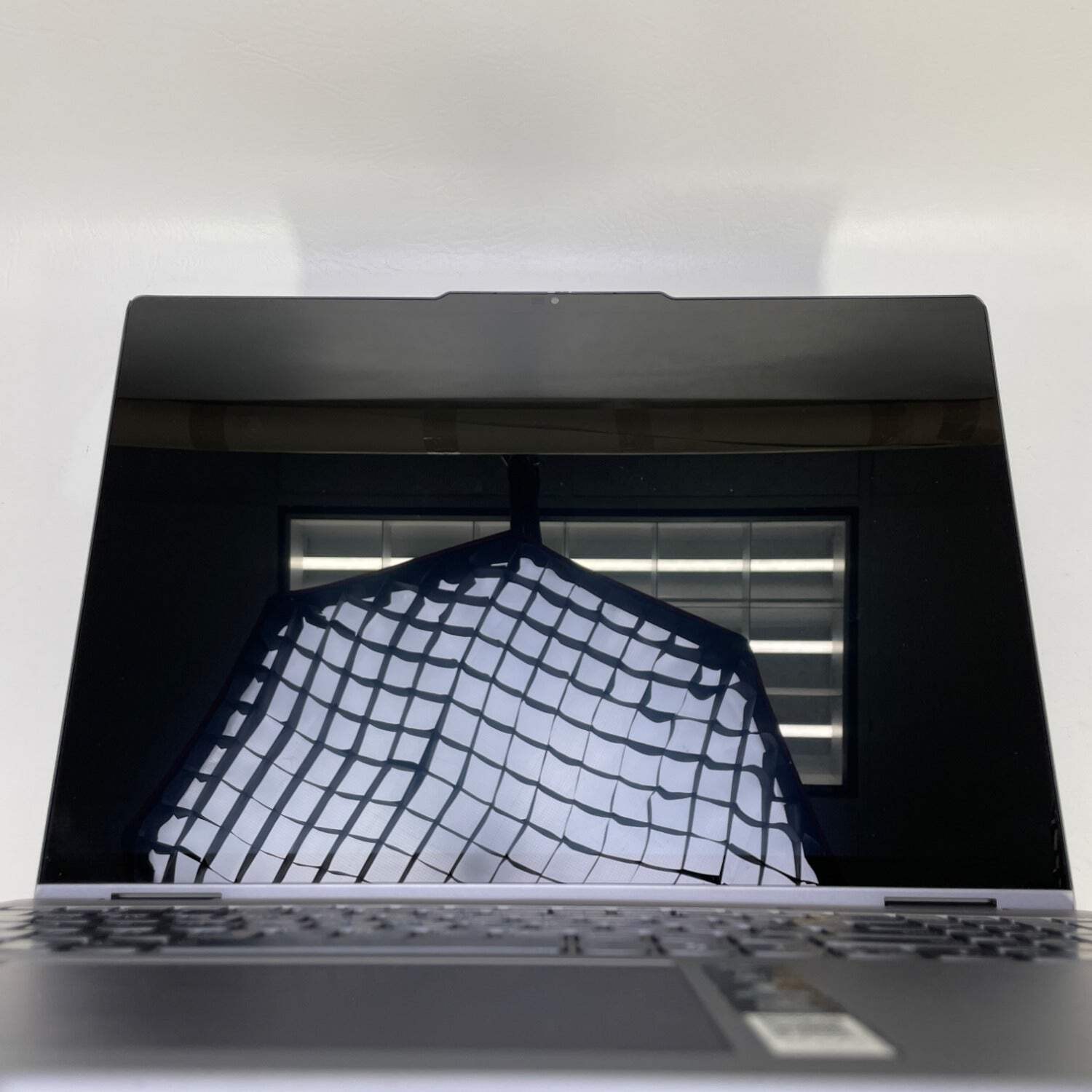 Lenovo Yoga 7 2-in-1 83DM 16″ Ryzen 5 8640HS 3.5GHz 8GB RAM 512GB SSD