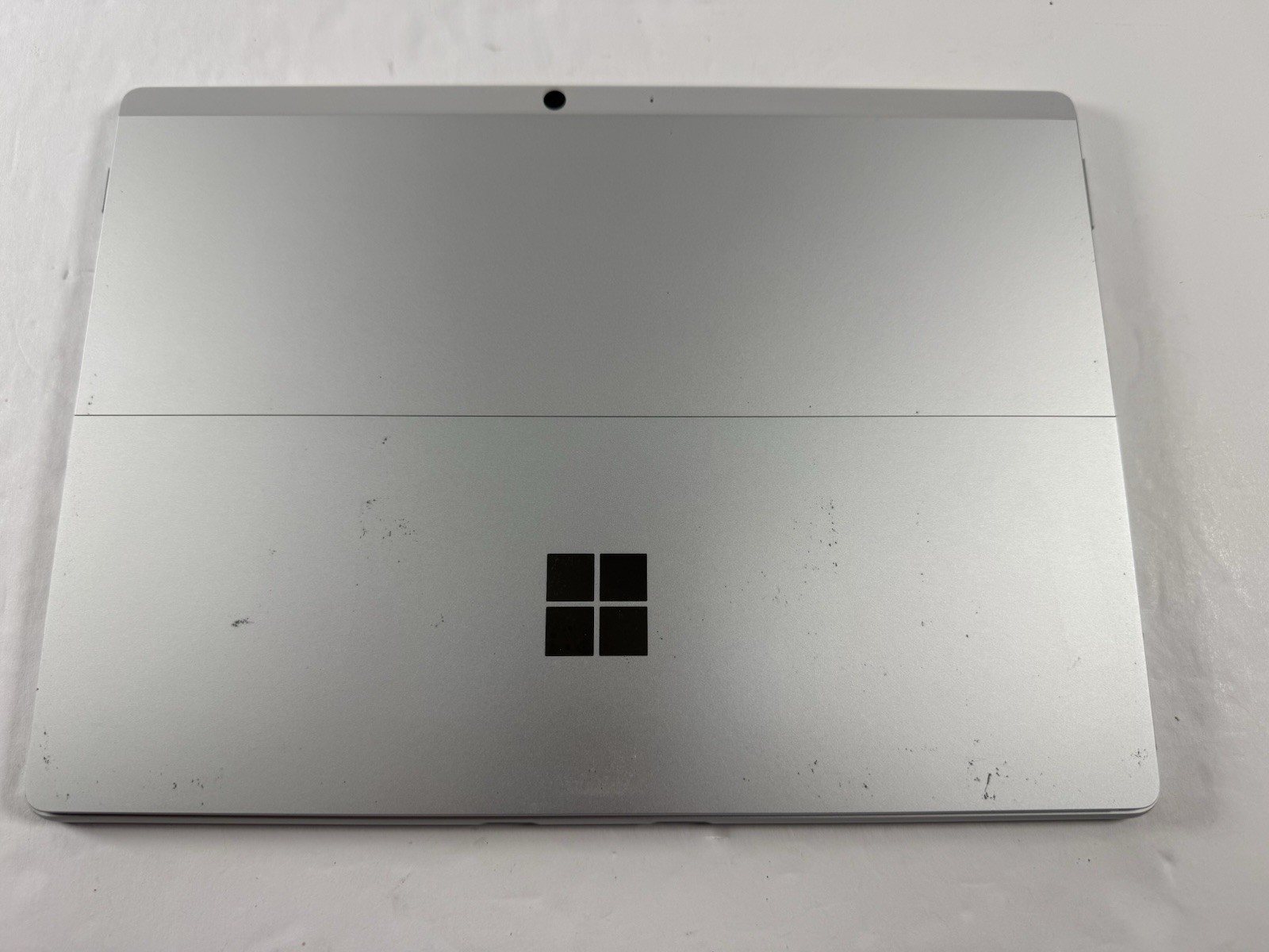 Microsoft Surface Pro 8 (1982) i5-1145G7 – 16GB RAM – 256GB 120Hz – Win 11 Pro