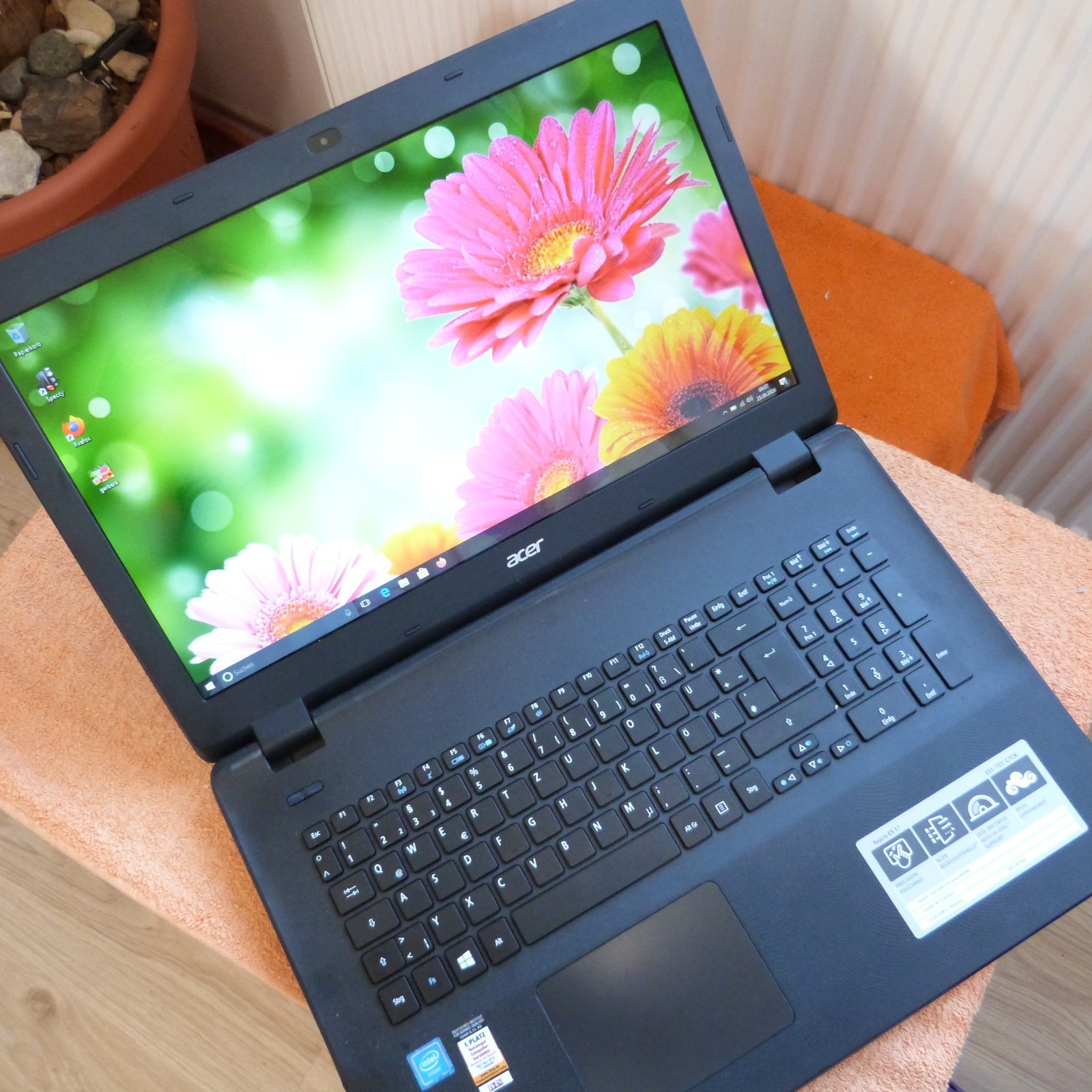 Acer ES1 731 UltraBook 17 inch HDPLUS l SSD Windows 10 l QUAD CORE HDMI USB3 XXL