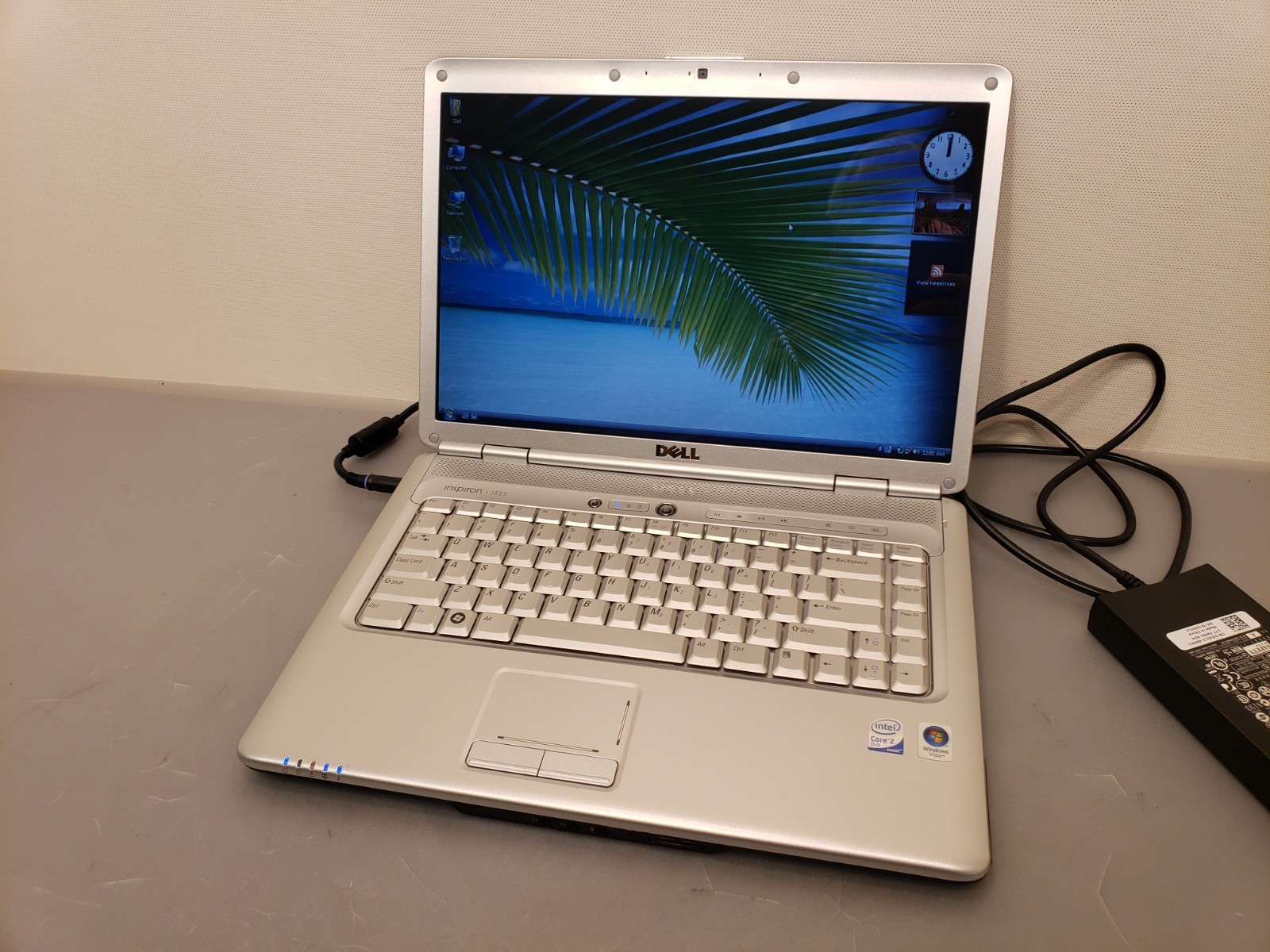 Dell Inspiron 1525 Retro 15.4″ Gaming Laptop Core2 DUO 2.4GHz 2GB Vista *Clean
